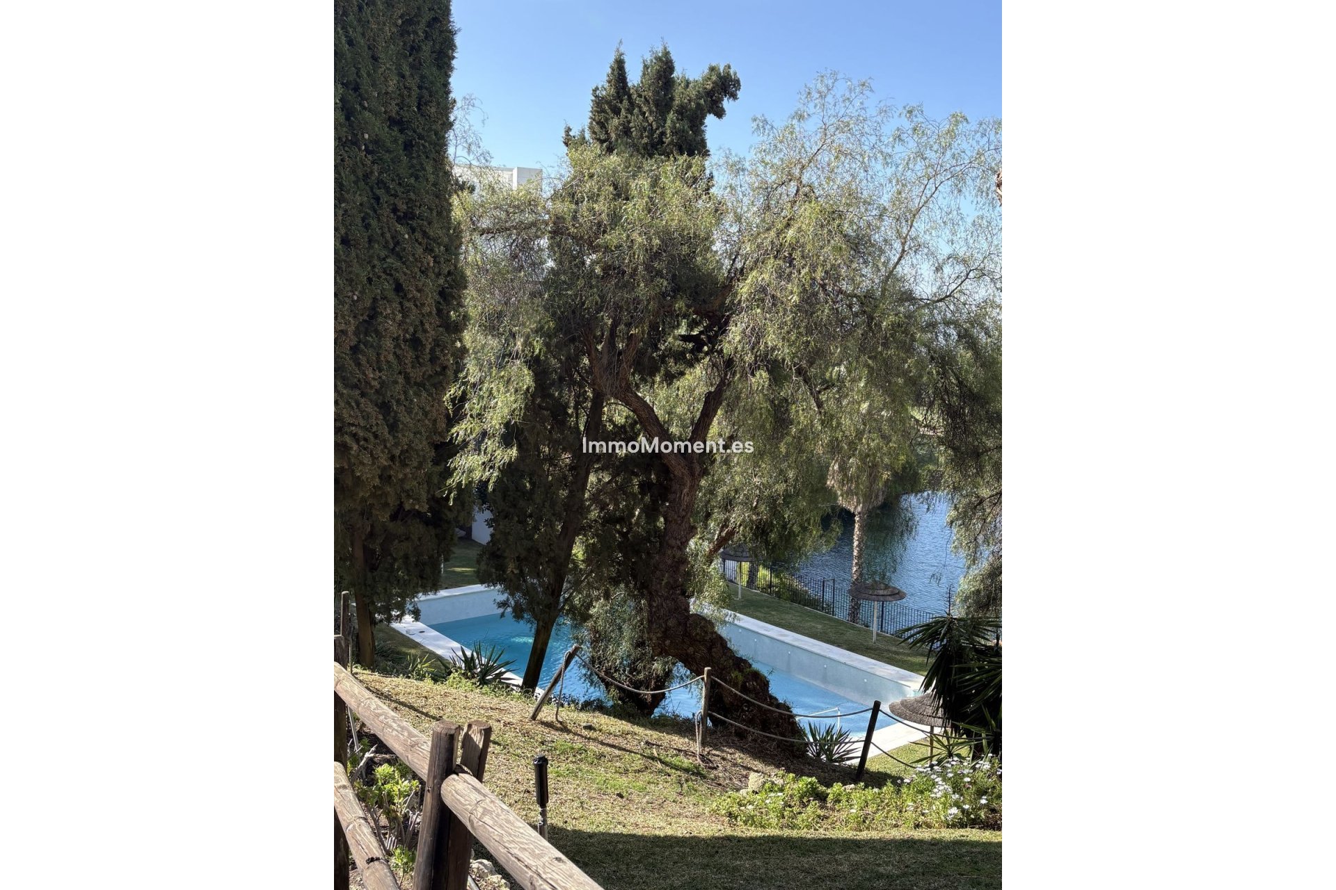 Resale - Apartment - Benahavís - La Quinta