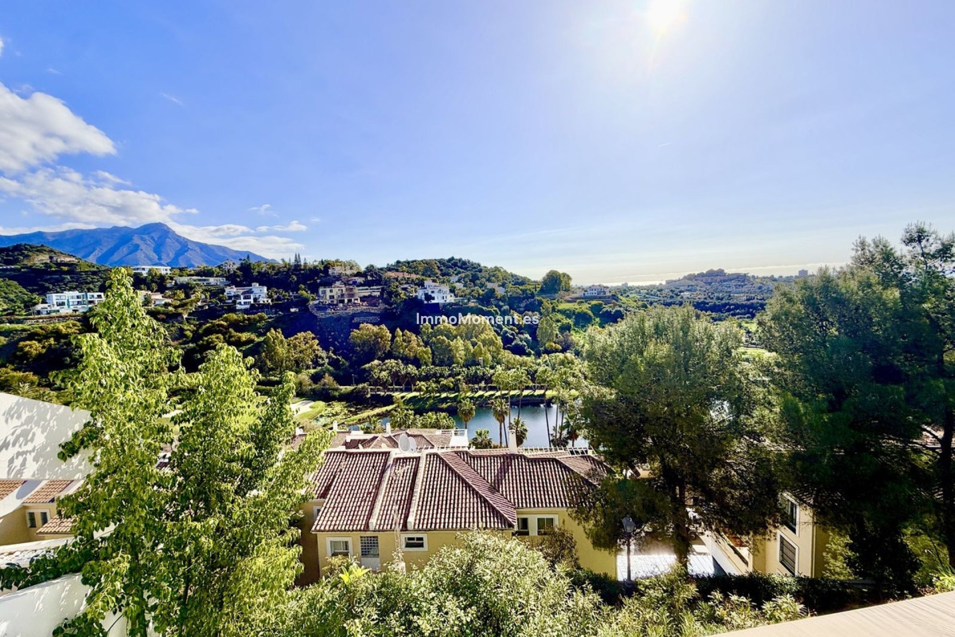 Resale - Apartment - Benahavís - La Quinta