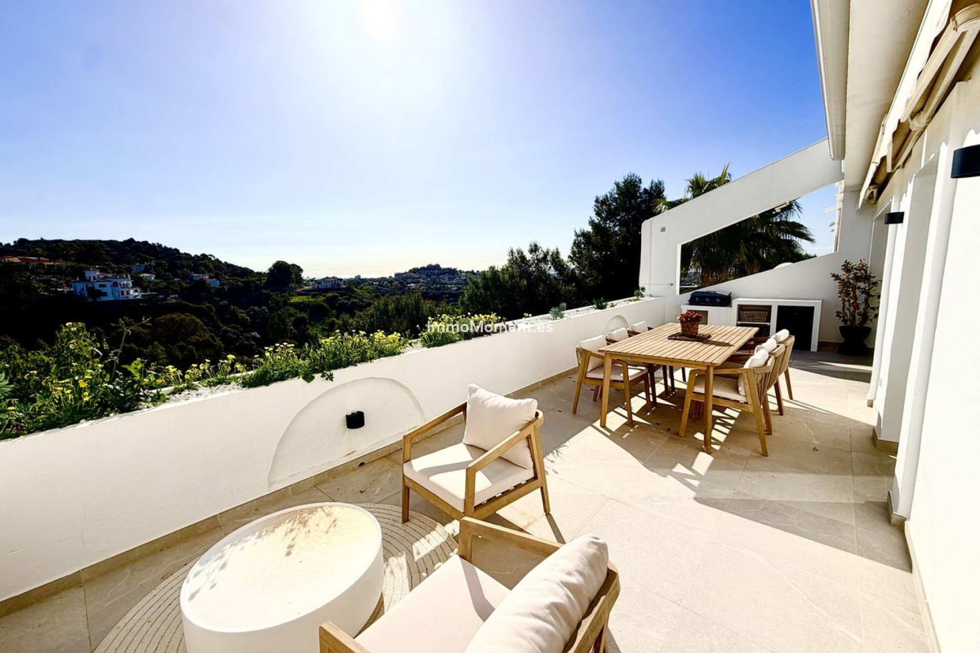 Resale - Apartment - Benahavís - La Quinta