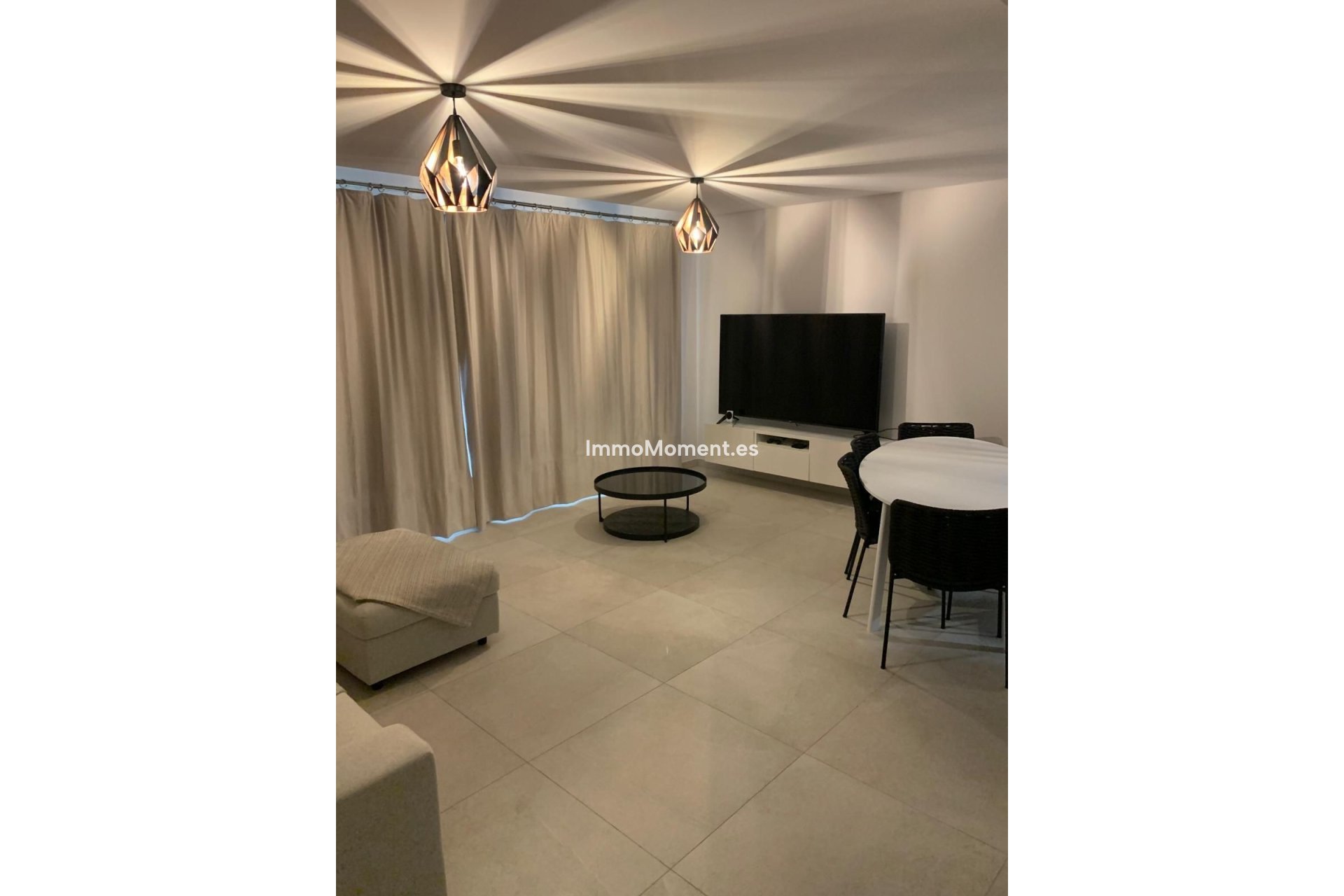 Resale - Apartment - Benahavís - La Quinta