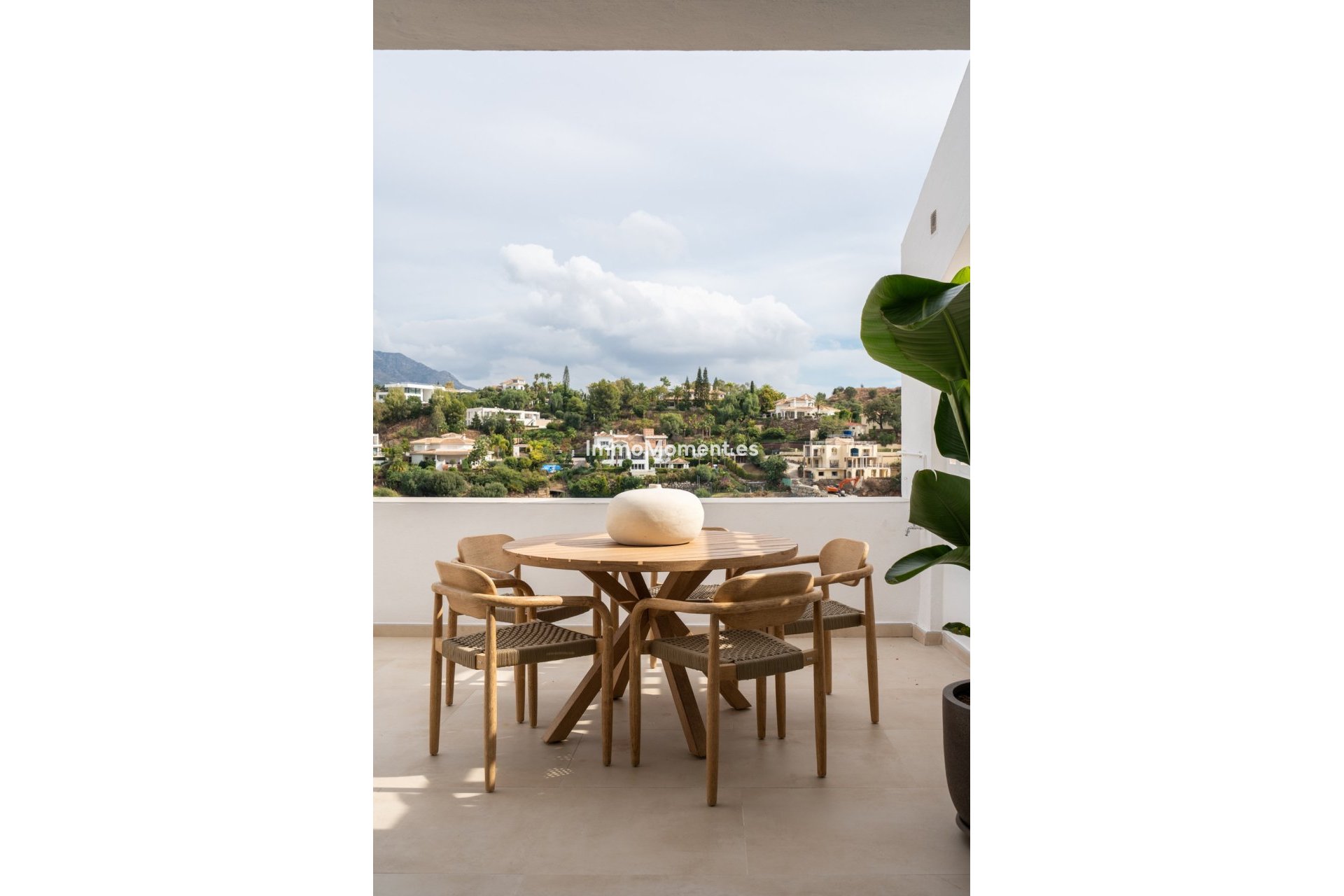 Resale - Apartment - Benahavís - La Quinta