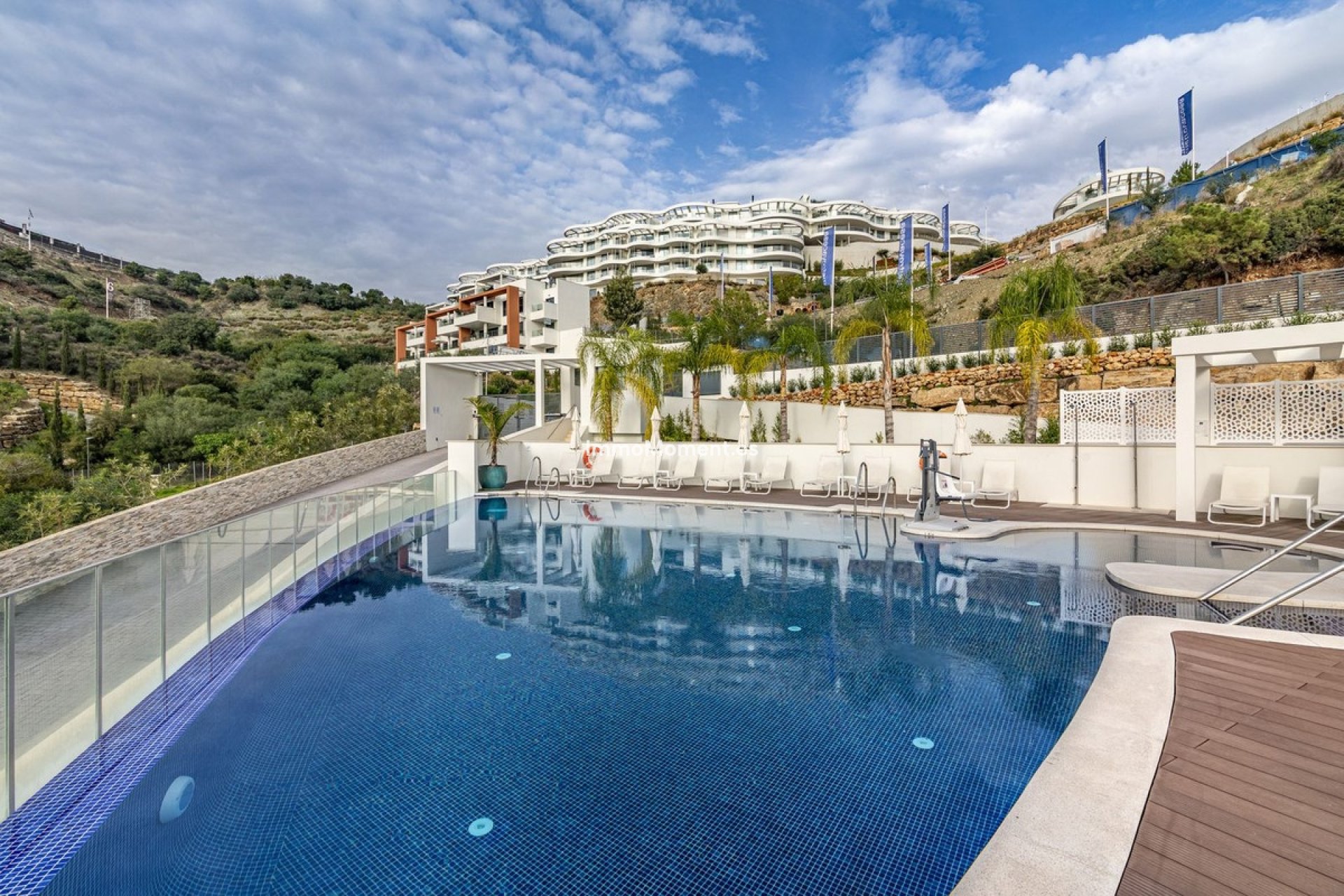 Resale - Apartment - Benahavís - La Quinta
