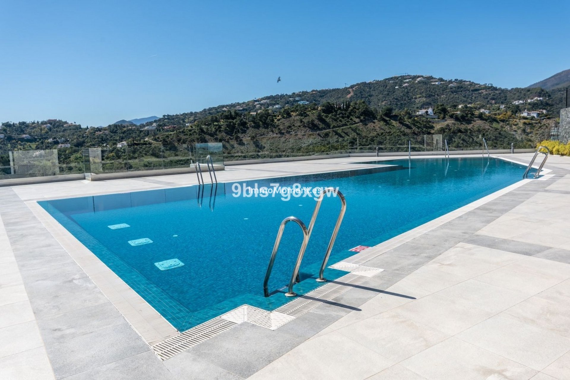 Resale - Apartment - Benahavís - La Quinta