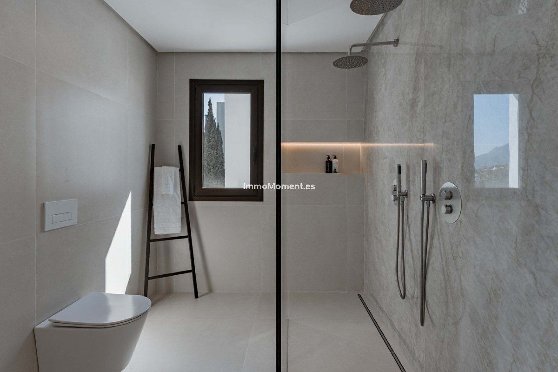 Resale - Apartment - Benahavís - La Quinta