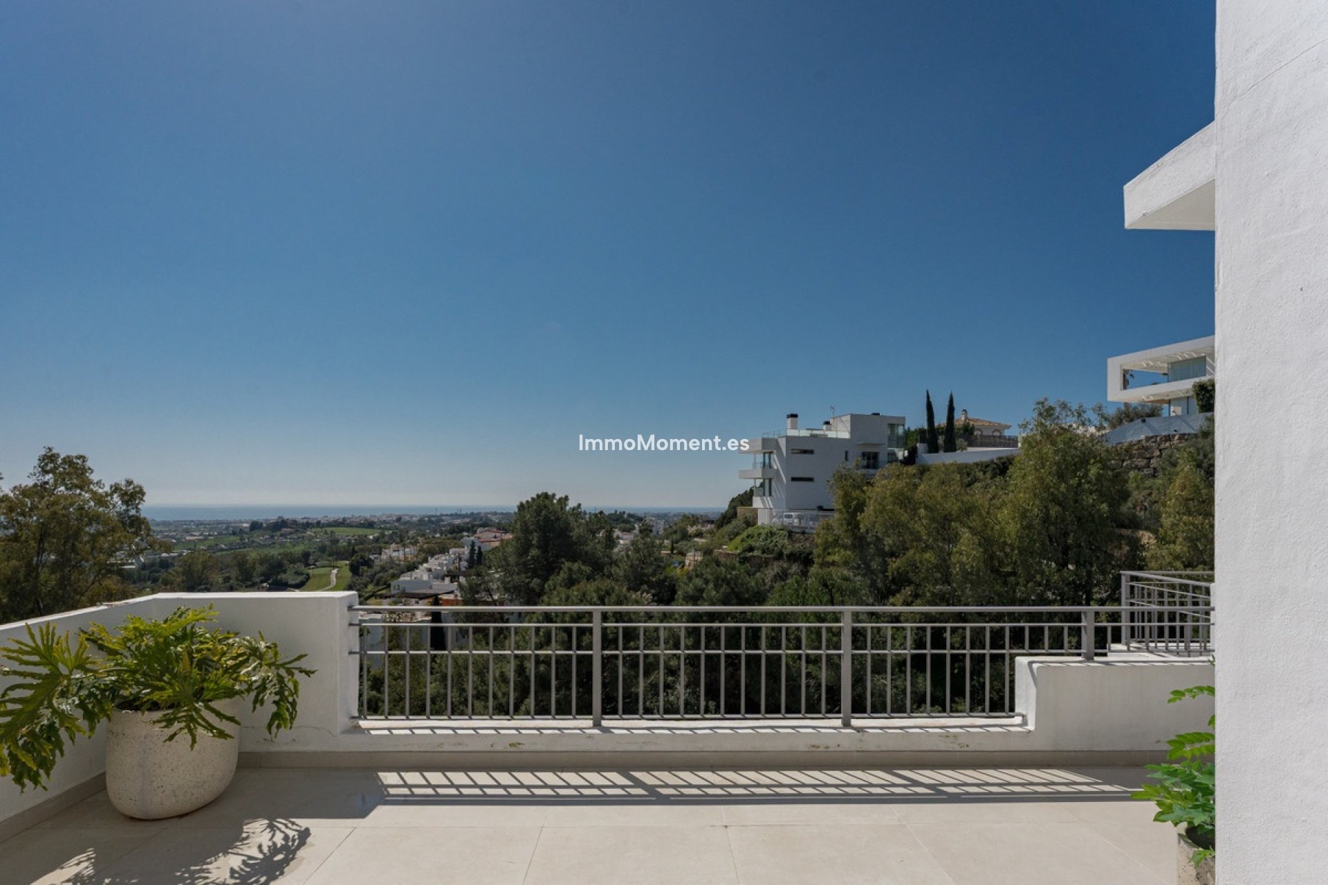 Resale - Apartment - Benahavís - La Quinta
