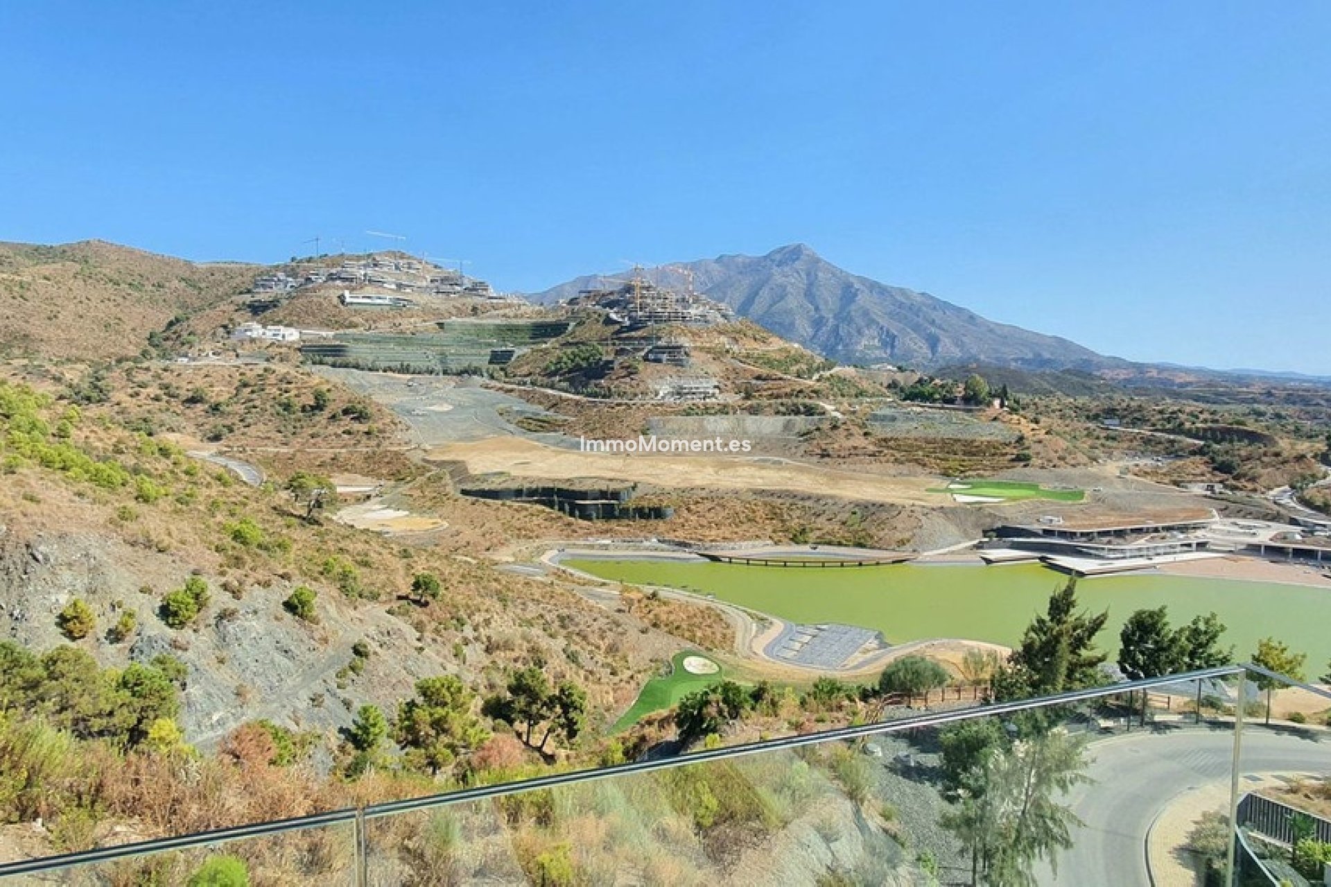 Resale - Apartment - Benahavís - La Quinta