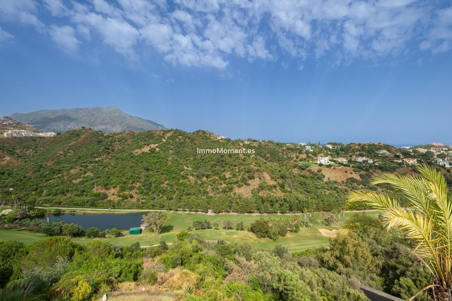 Resale - Apartment - Benahavís - La Quinta