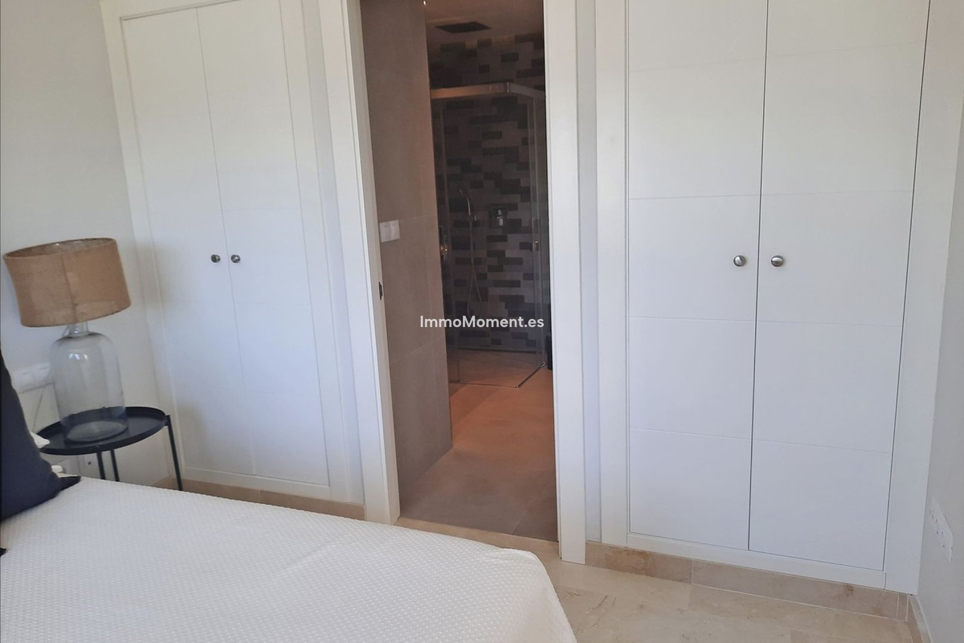 Resale - Apartment - Benahavís - La Quinta
