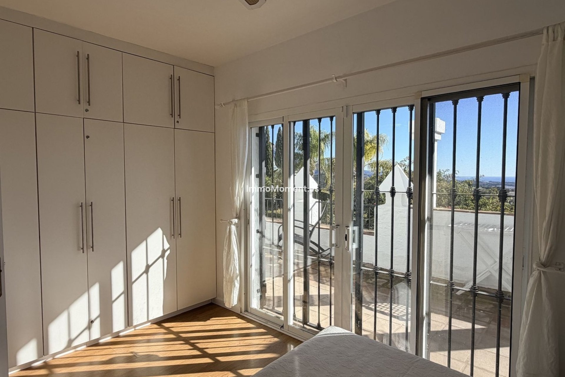 Resale - Apartment - Benahavís - La Quinta
