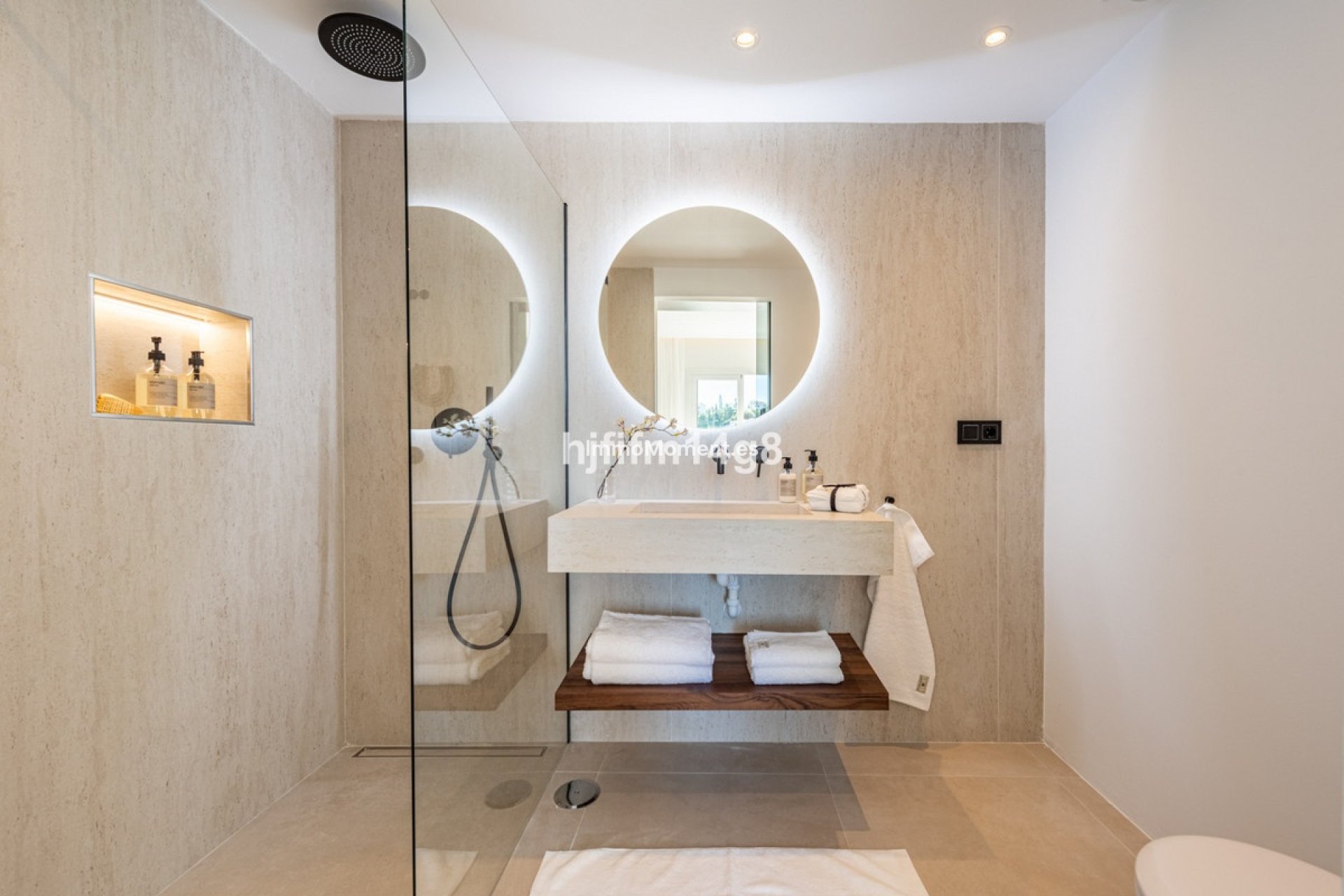 Resale - Apartment - Benahavís - La Quinta