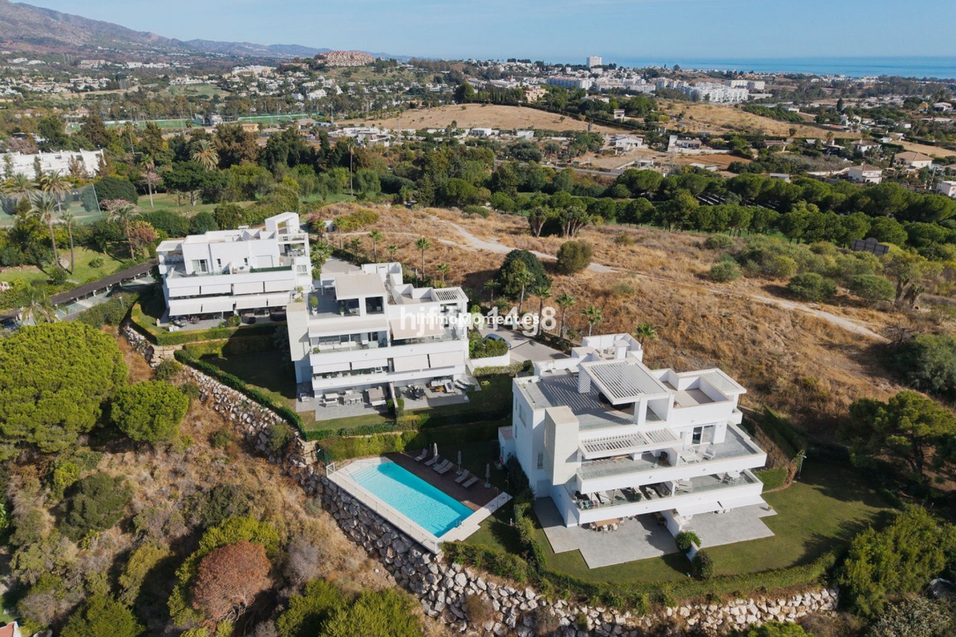 Resale - Apartment - Benahavís - La Quinta