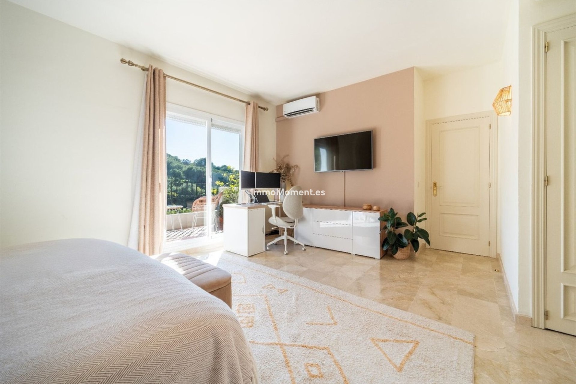 Resale - Apartment - Benahavís - La Quinta
