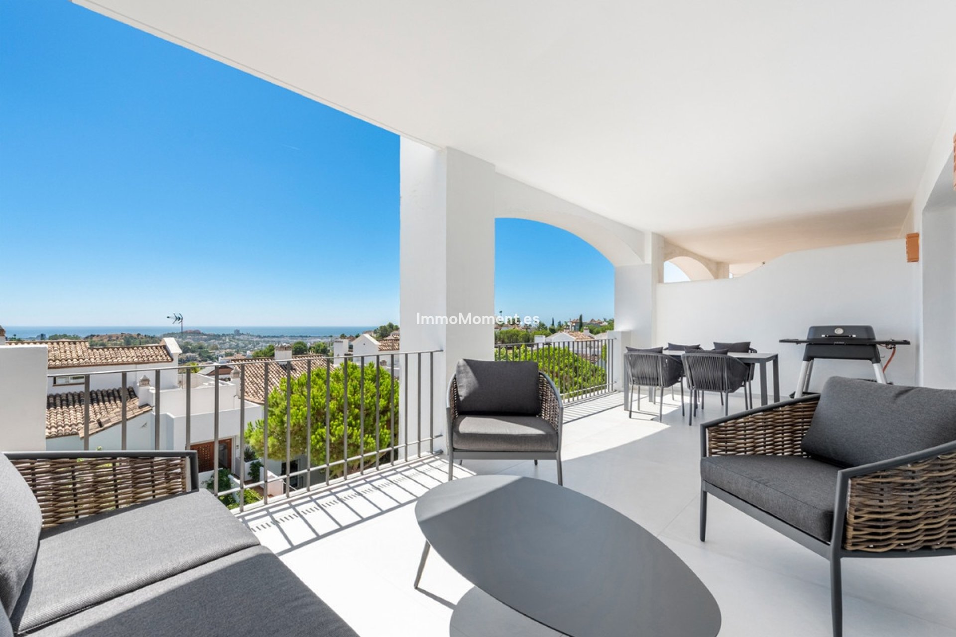 Resale - Apartment - Benahavís - La Quinta
