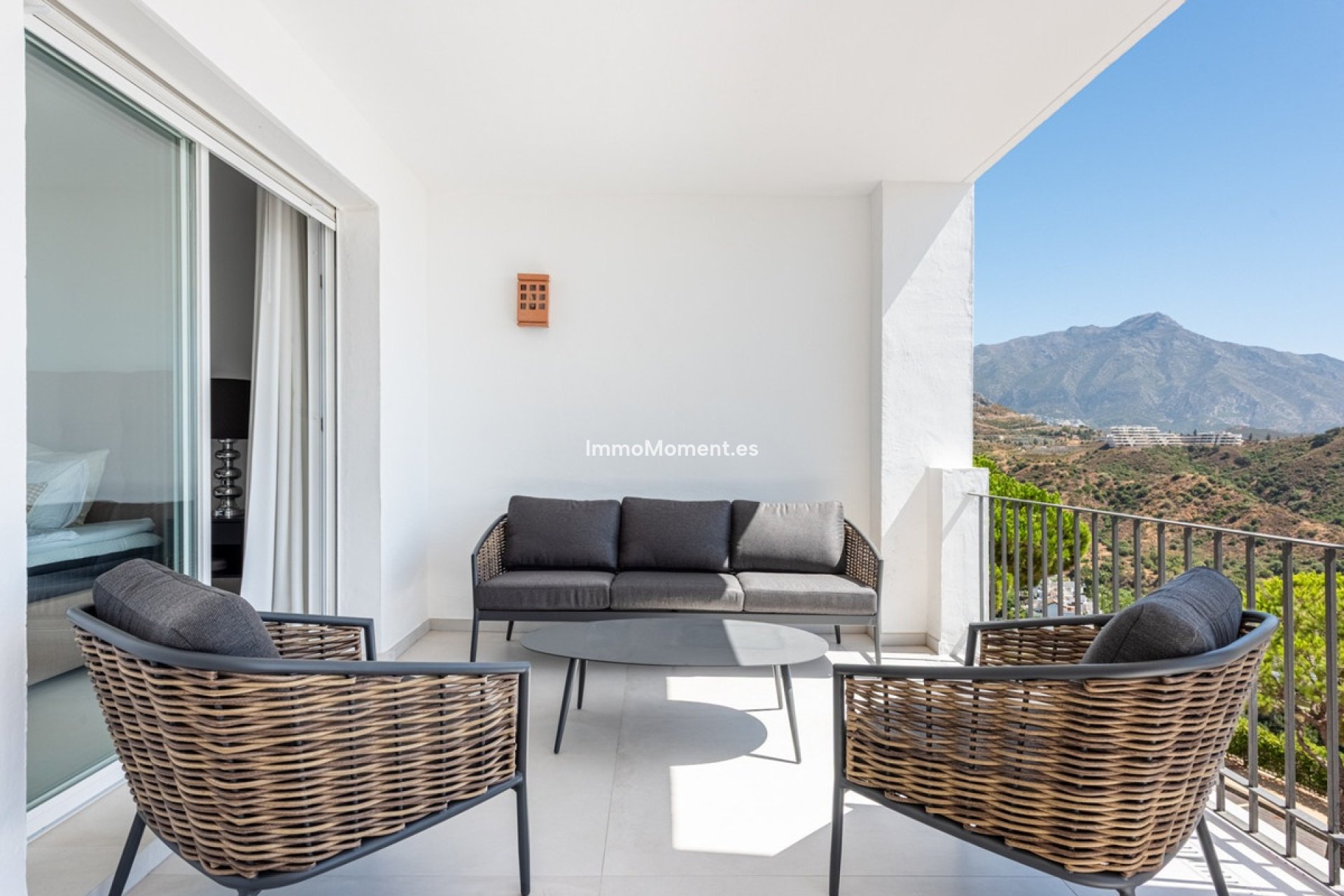 Resale - Apartment - Benahavís - La Quinta