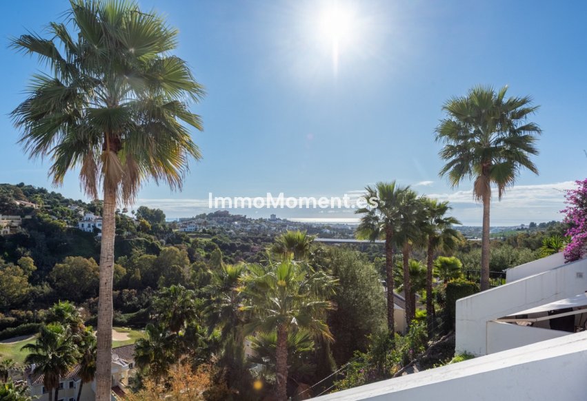 Resale - Apartment - Benahavís - La Quinta