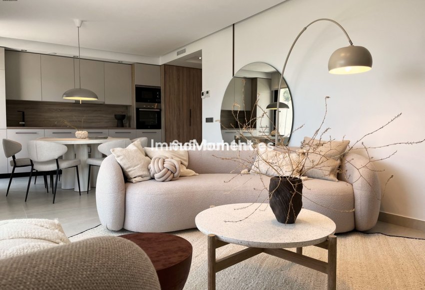 Resale - Apartment - Benahavís - La Quinta