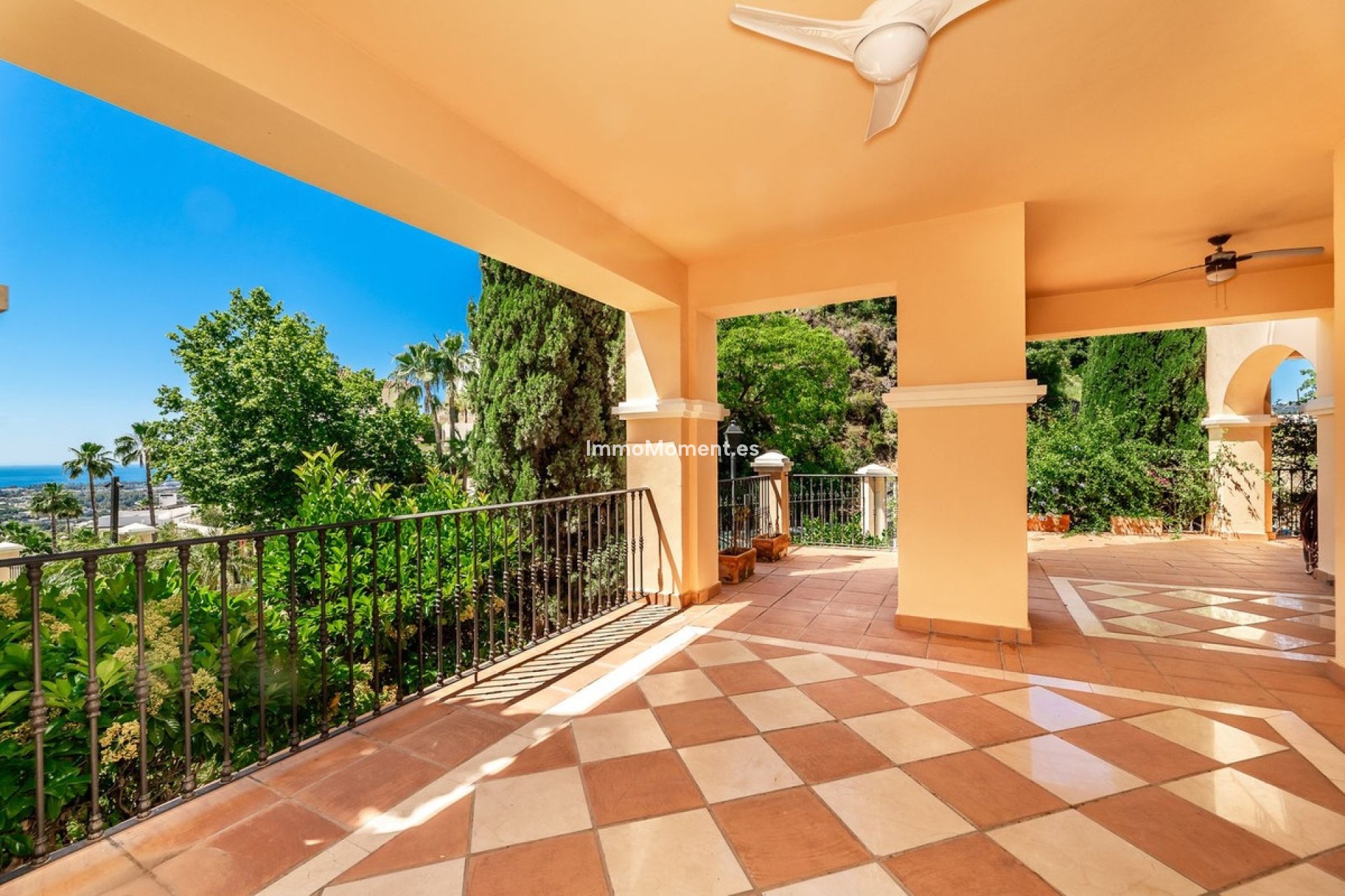 Resale - Apartment - Benahavís - La Quinta