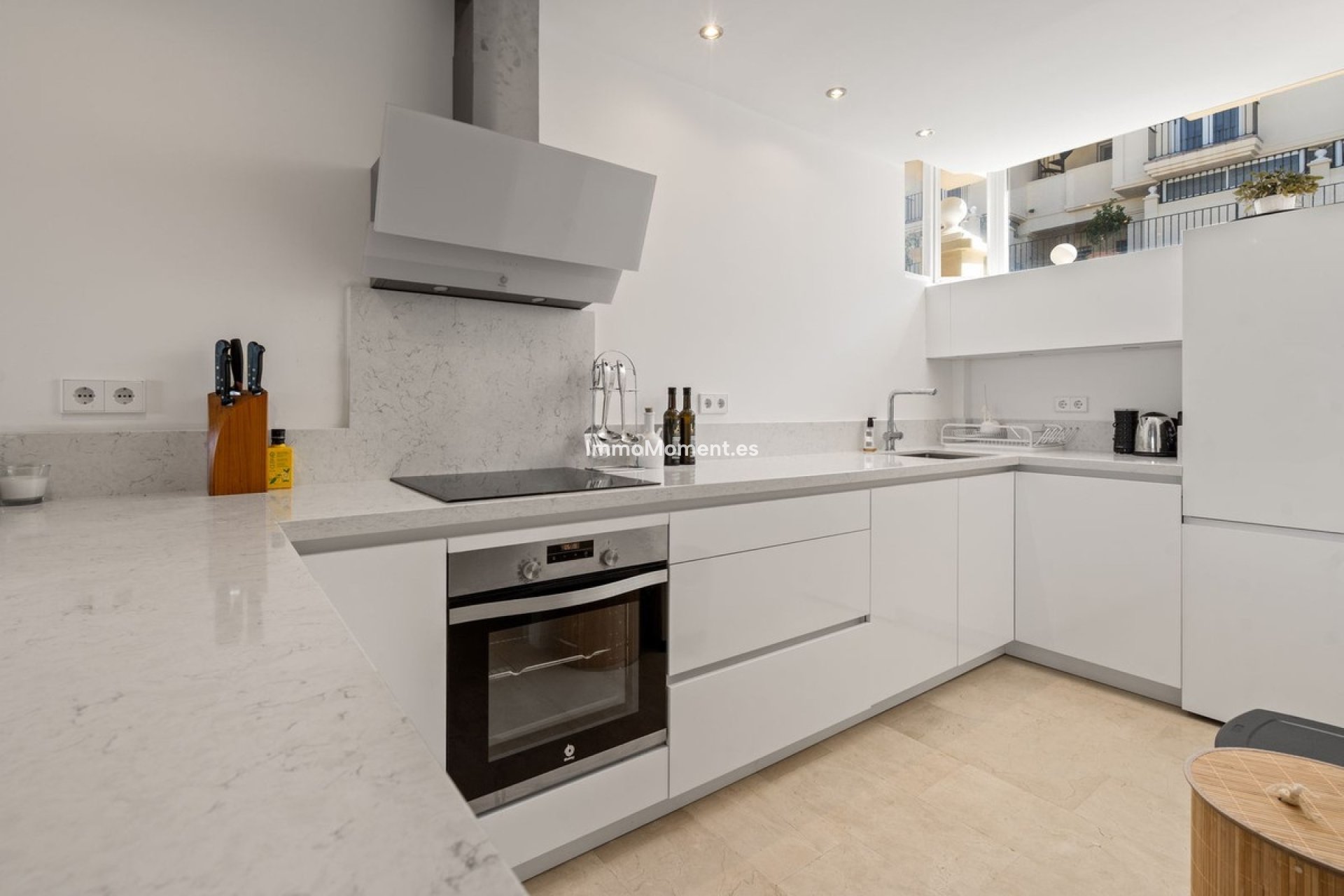 Resale - Apartment - Benahavís - La Quinta