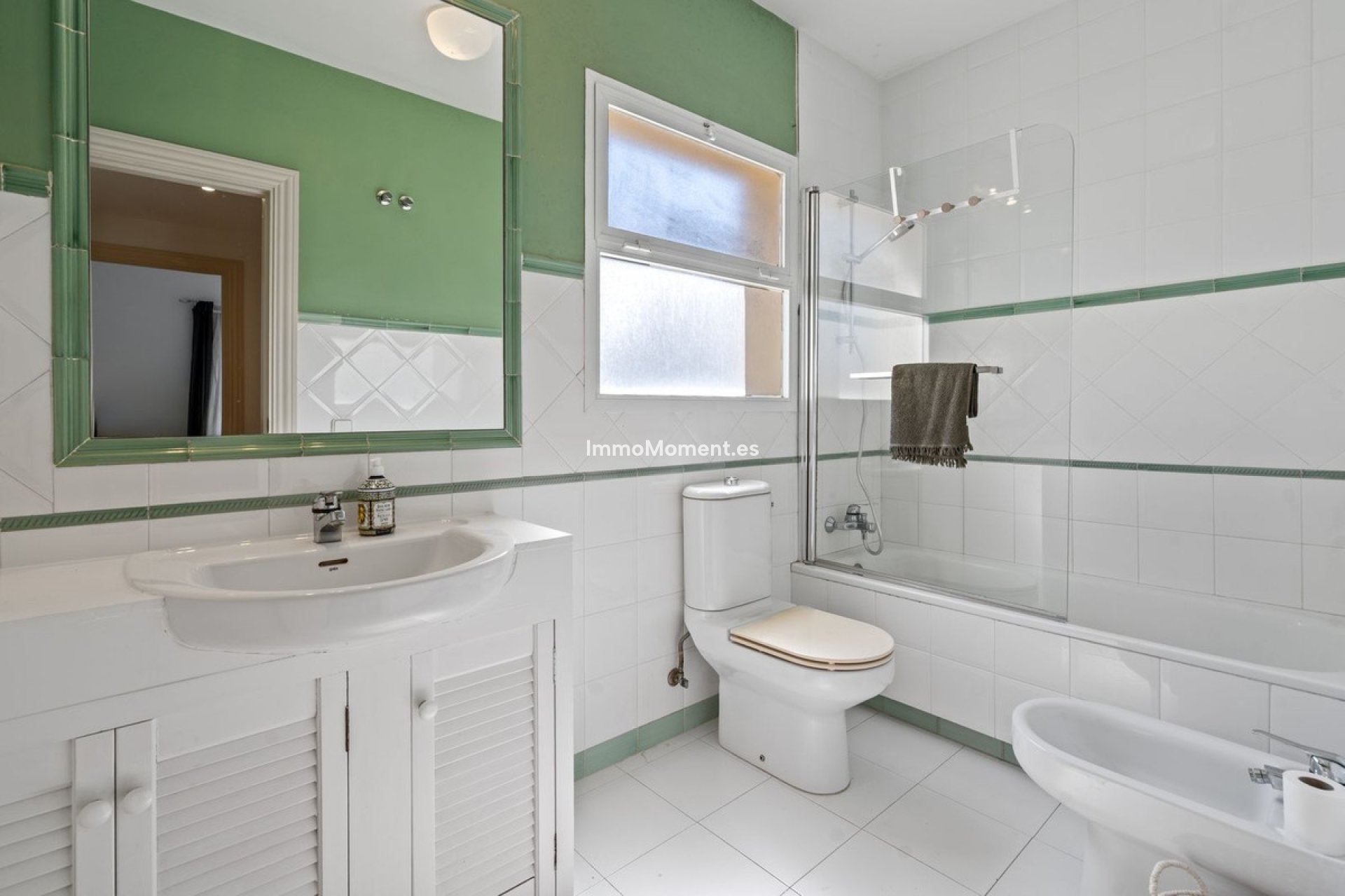 Resale - Apartment - Benahavís - La Quinta