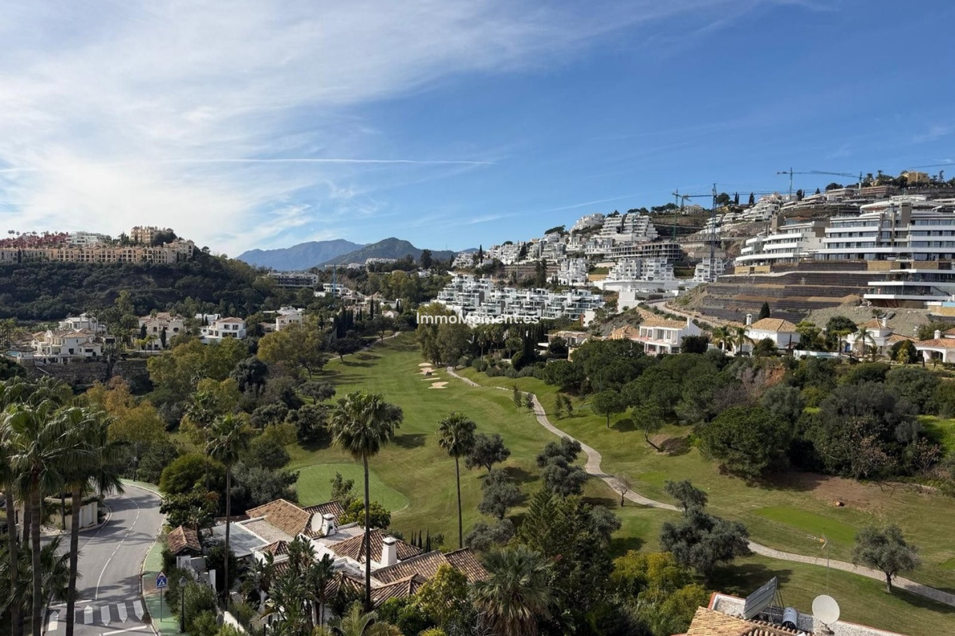 Resale - Apartment - Benahavís - La Quinta