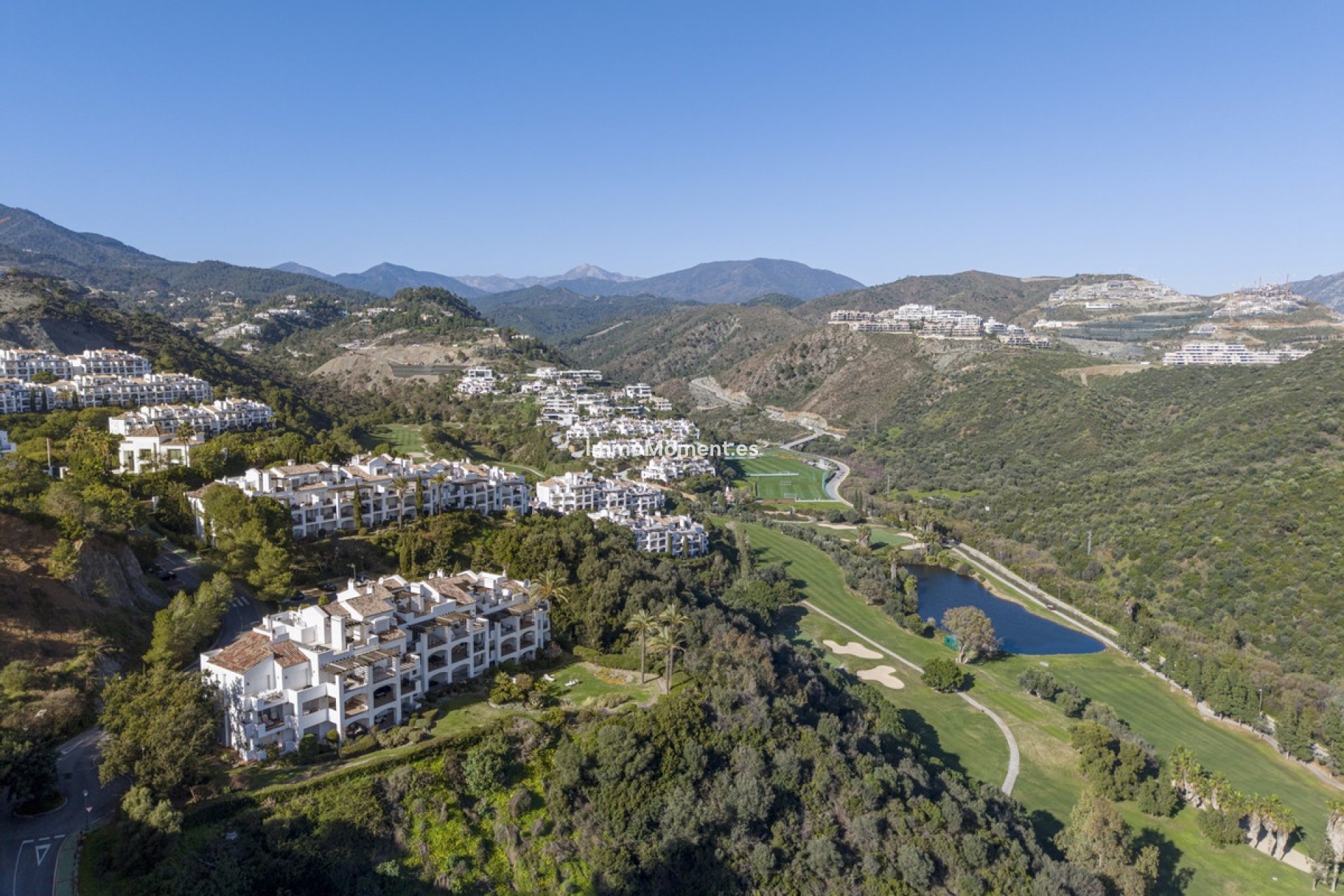 Resale - Apartment - Benahavís - La Quinta