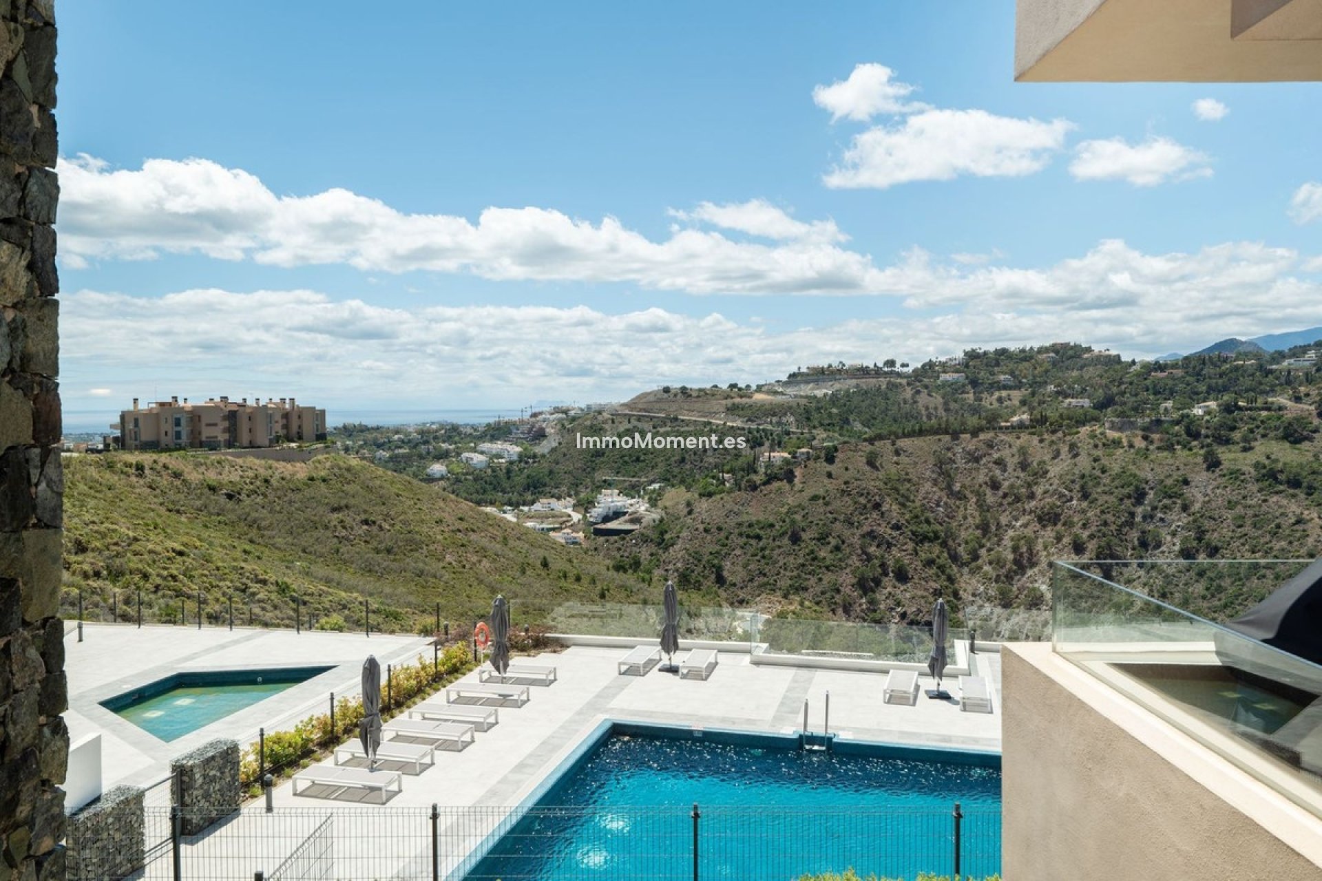 Resale - Apartment - Benahavís - La Quinta