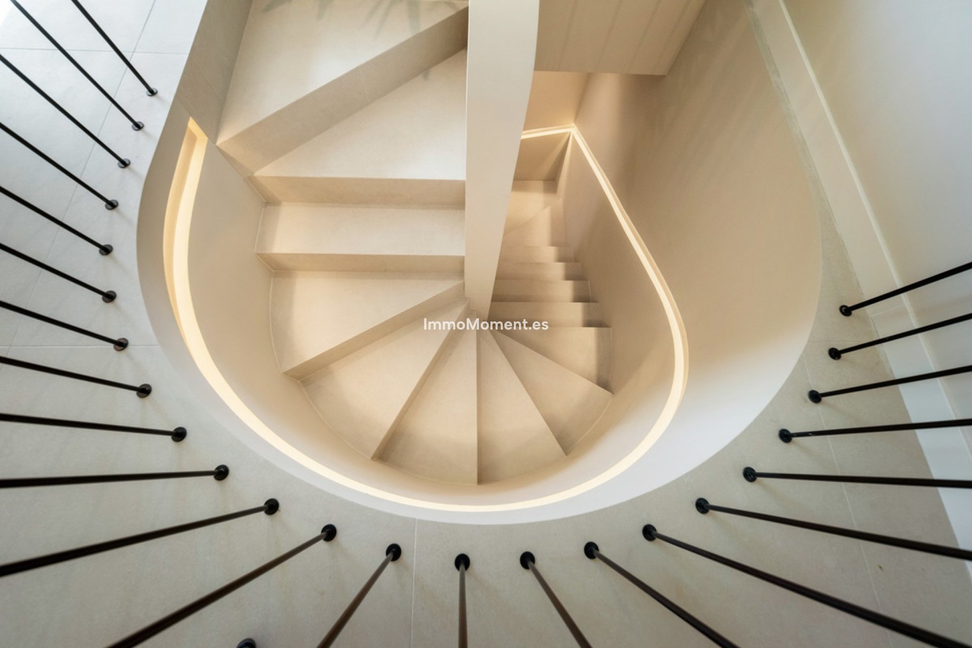 Resale - Apartment - Benahavís - La Quinta