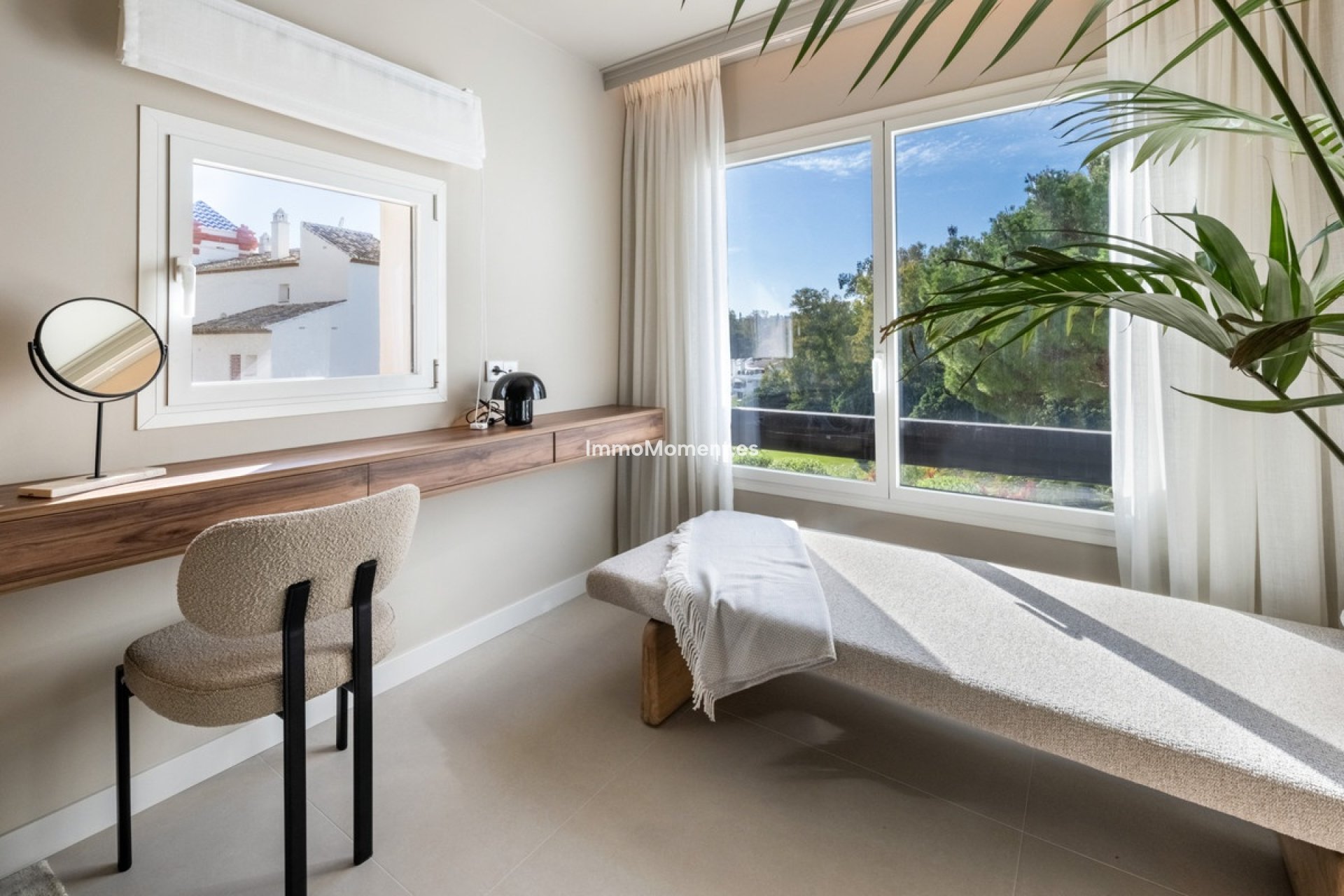 Resale - Apartment - Benahavís - La Quinta