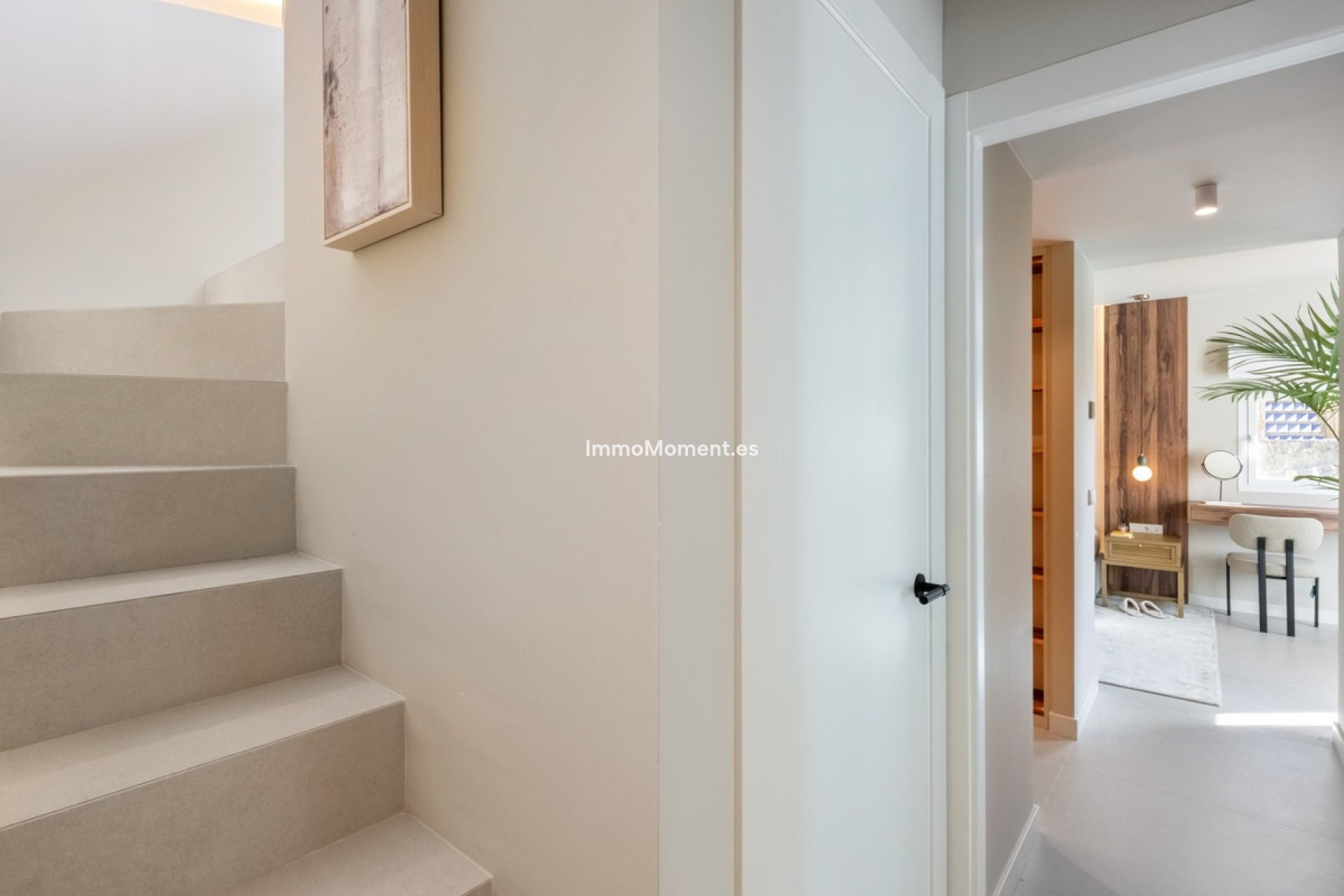 Resale - Apartment - Benahavís - La Quinta