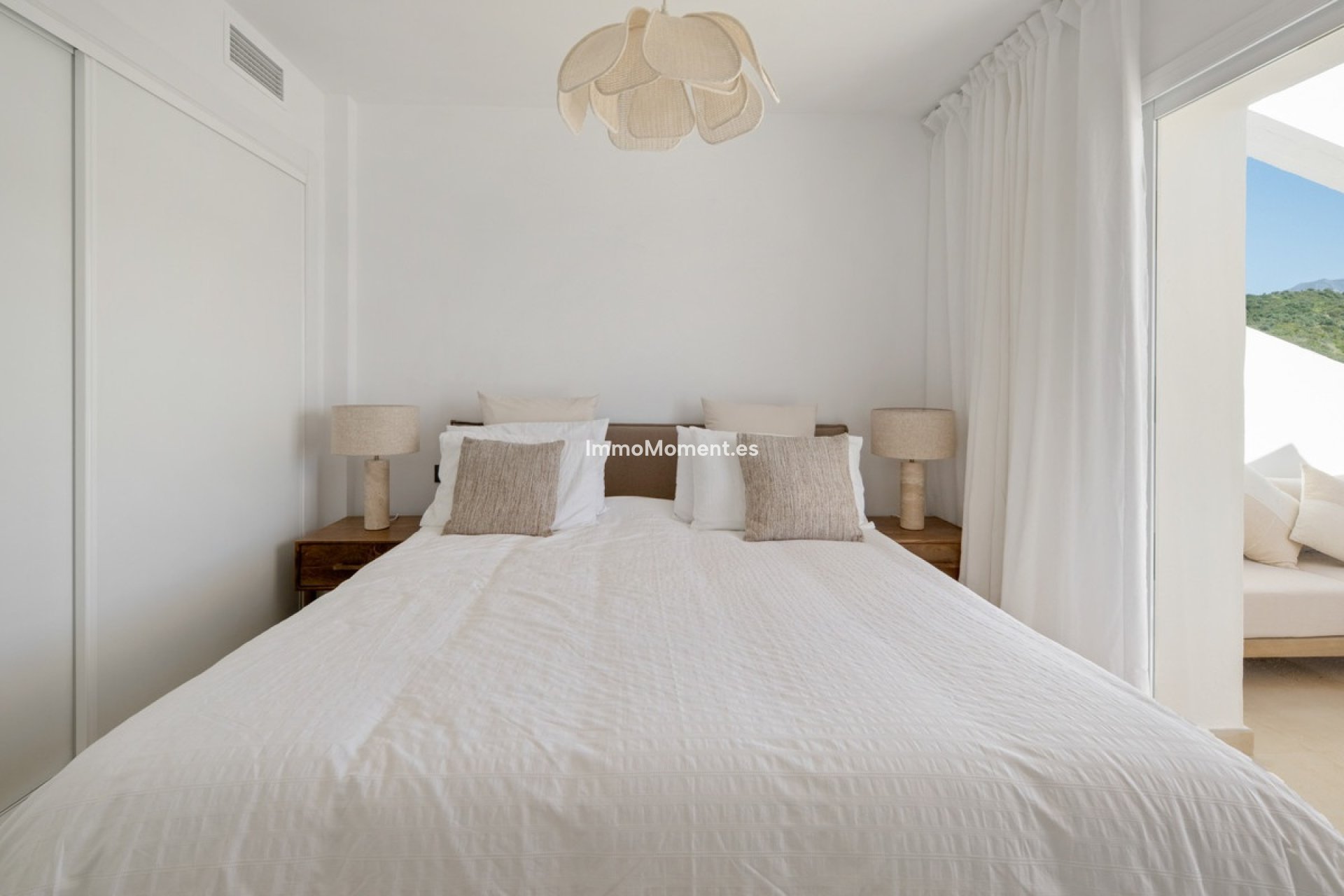 Resale - Apartment - Benahavís - La Quinta