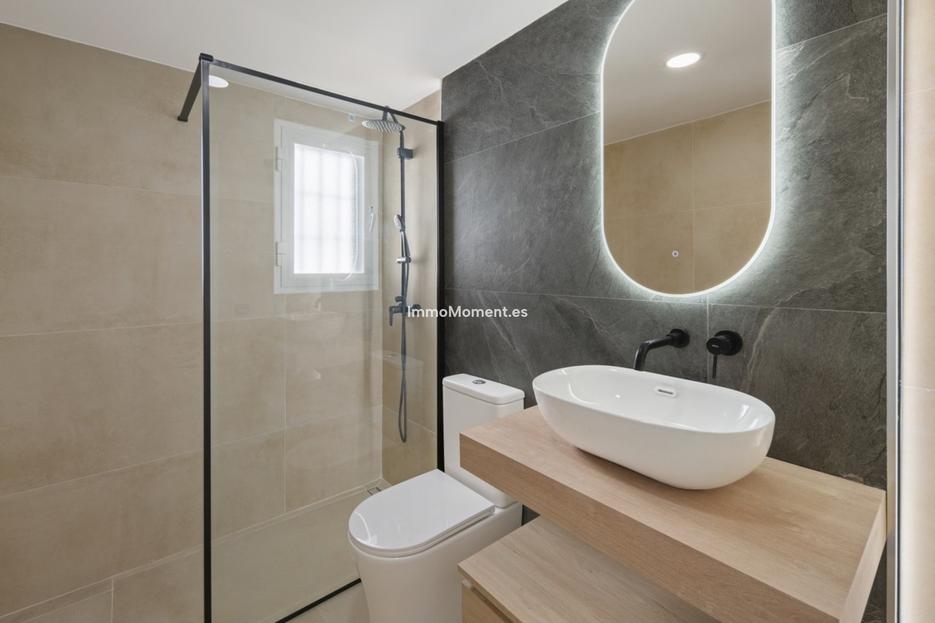 Resale - Apartment - Benahavís - La Quinta