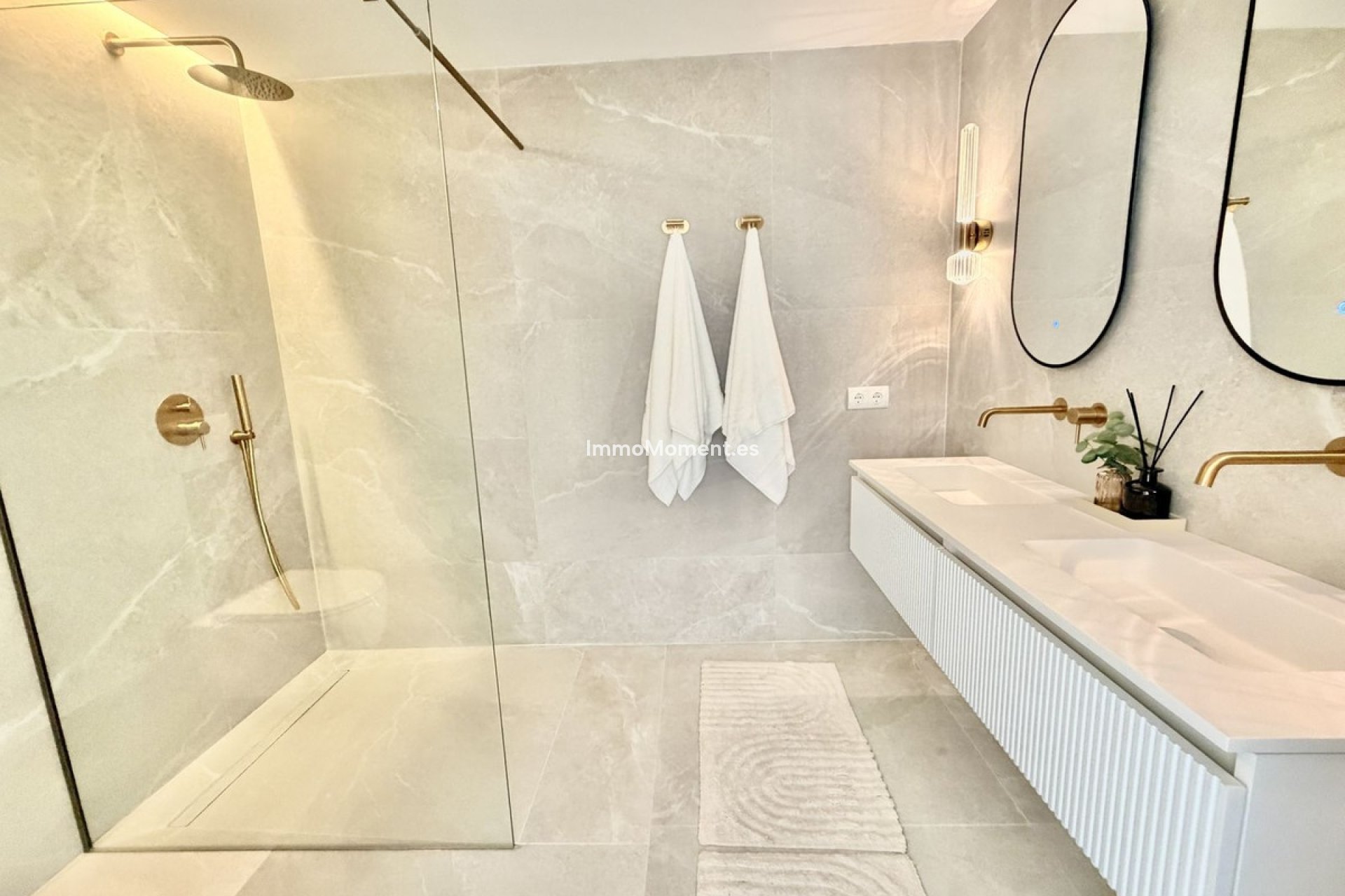 Resale - Apartment - Benahavís - La Quinta