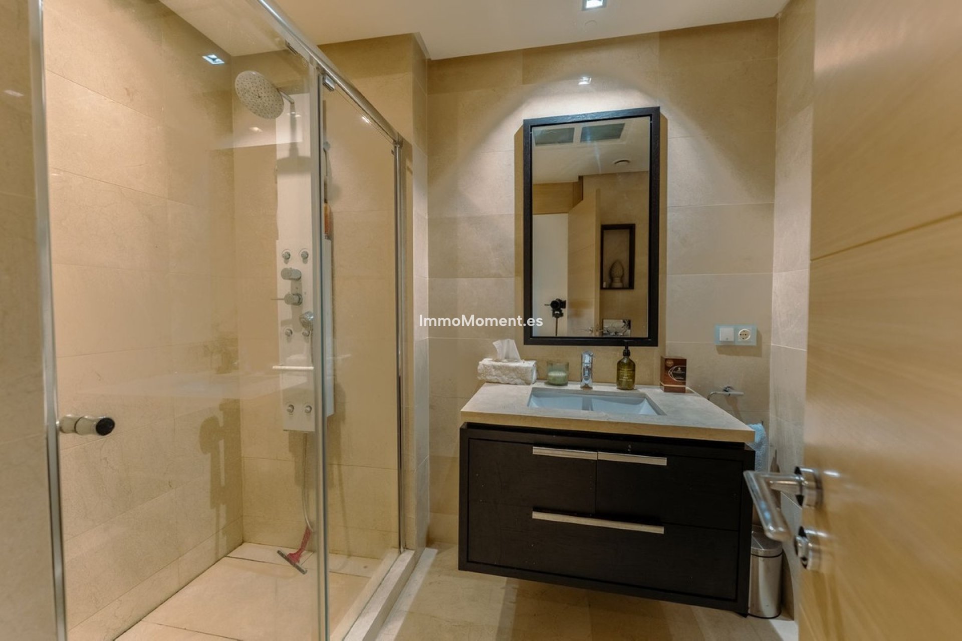 Resale - Apartment - Benahavís - La Quinta