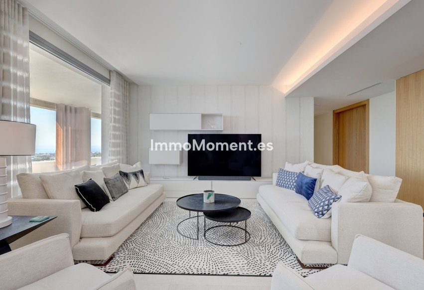 Resale - Apartment - Benahavís - La Quinta