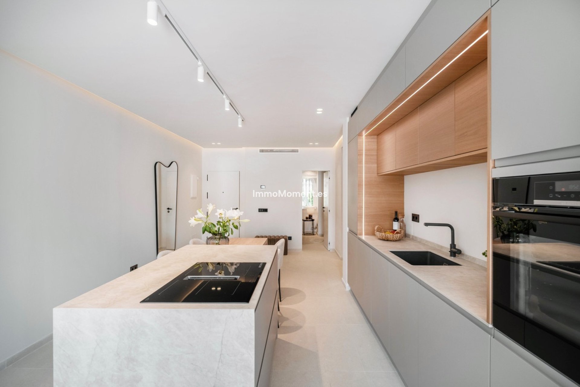 Resale - Apartment - Benahavís - La Quinta