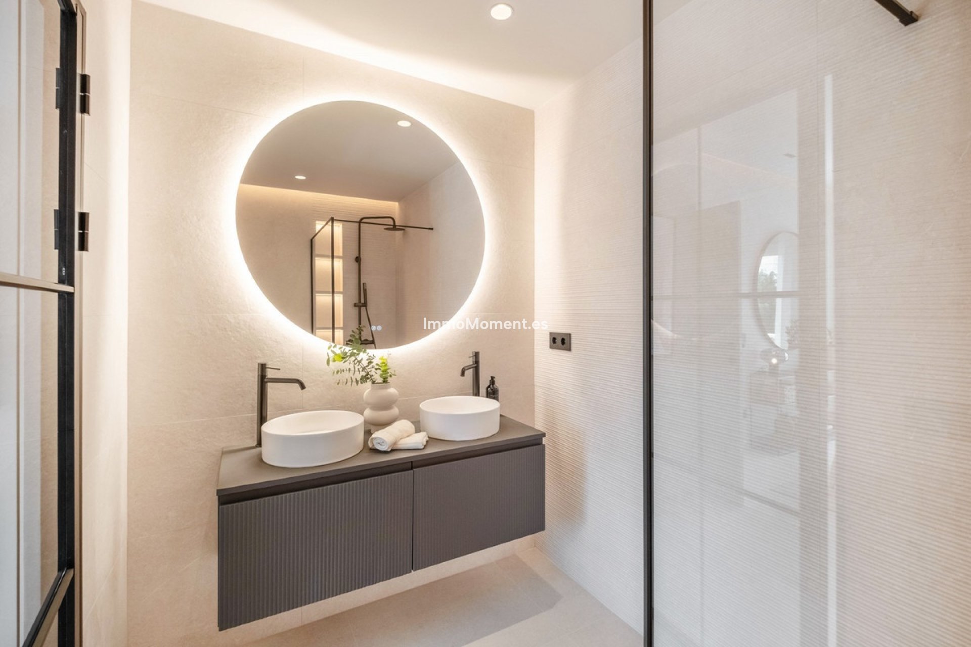 Resale - Apartment - Benahavís - La Quinta