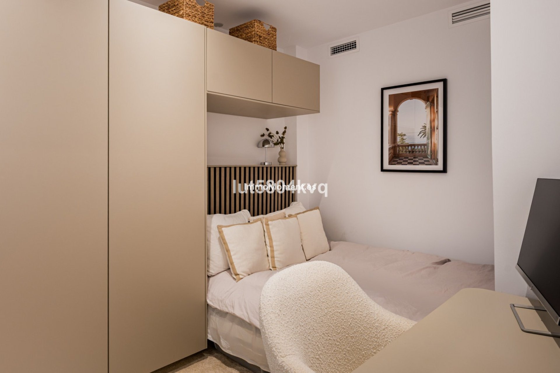 Resale - Apartment - Benahavís - La Quinta