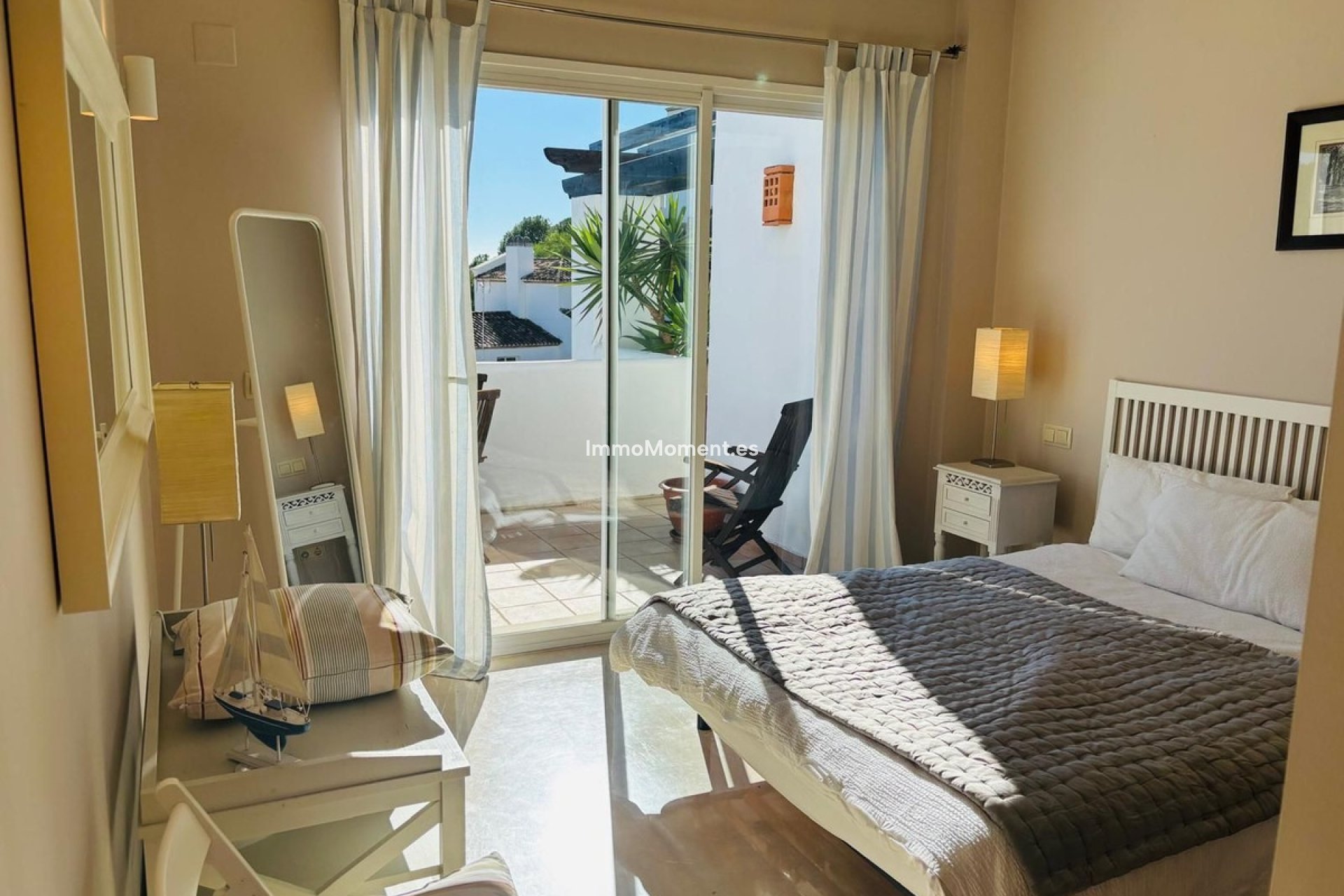 Resale - Apartment - Benahavís - La Quinta