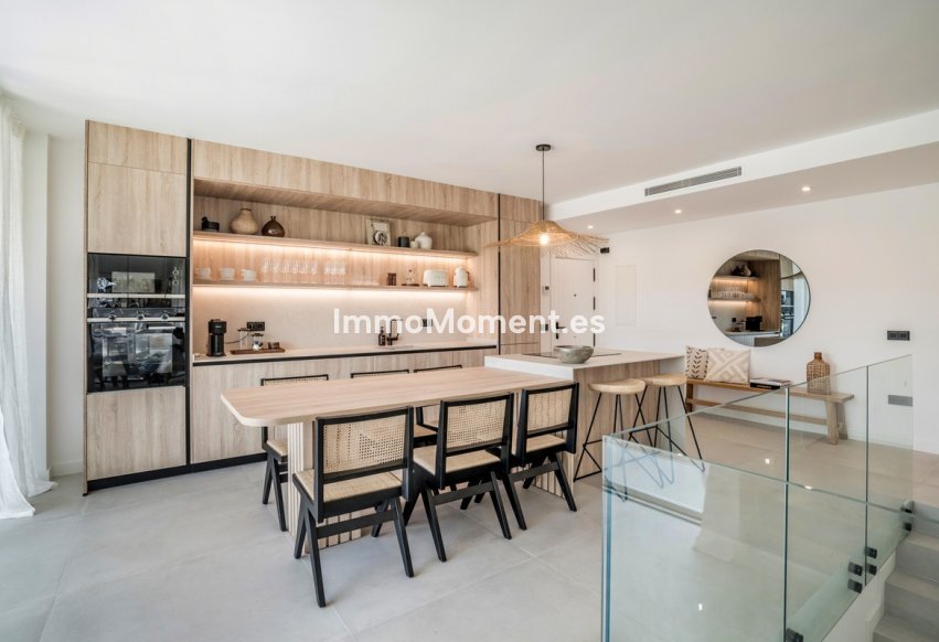 Resale - Apartment - Benahavís - La Quinta