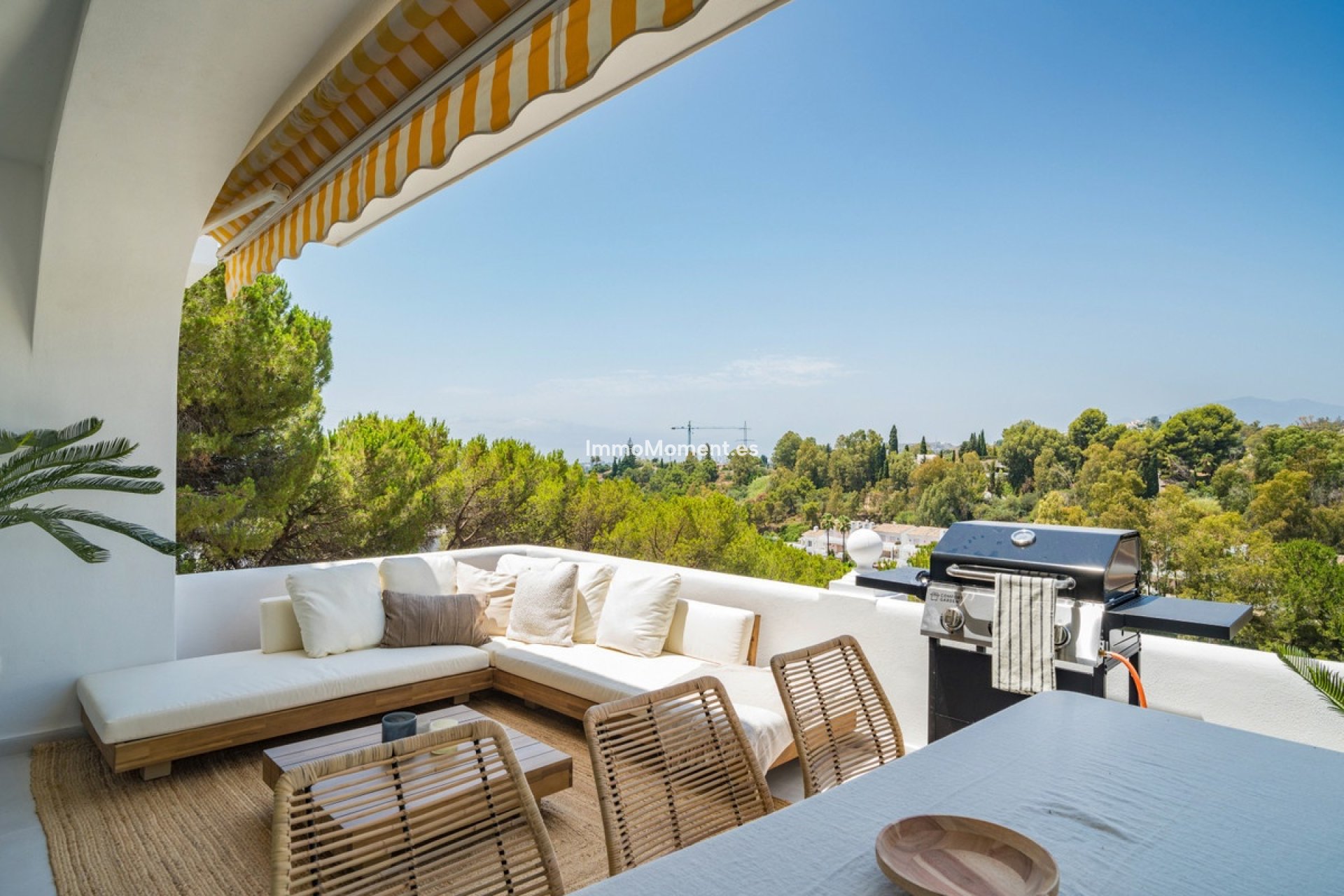 Resale - Apartment - Benahavís - La Quinta