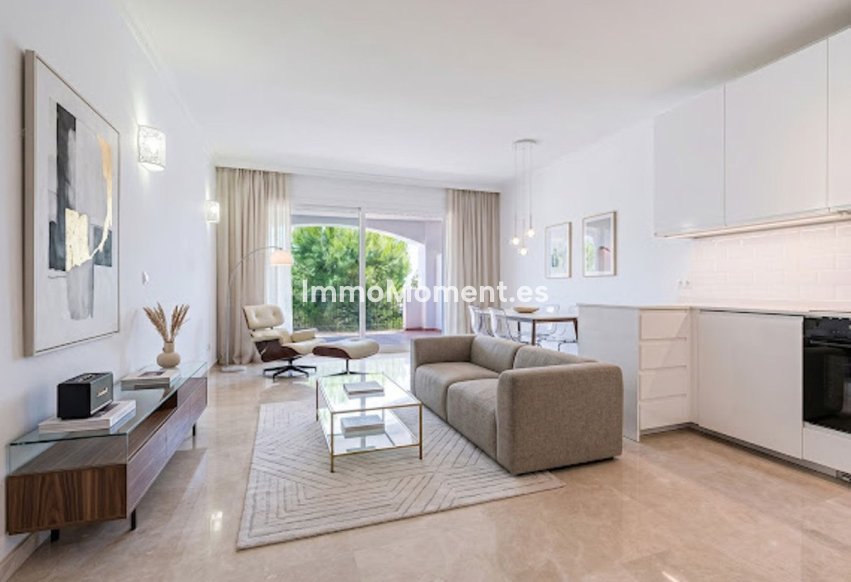 Resale - Apartment - Benahavís - La Quinta