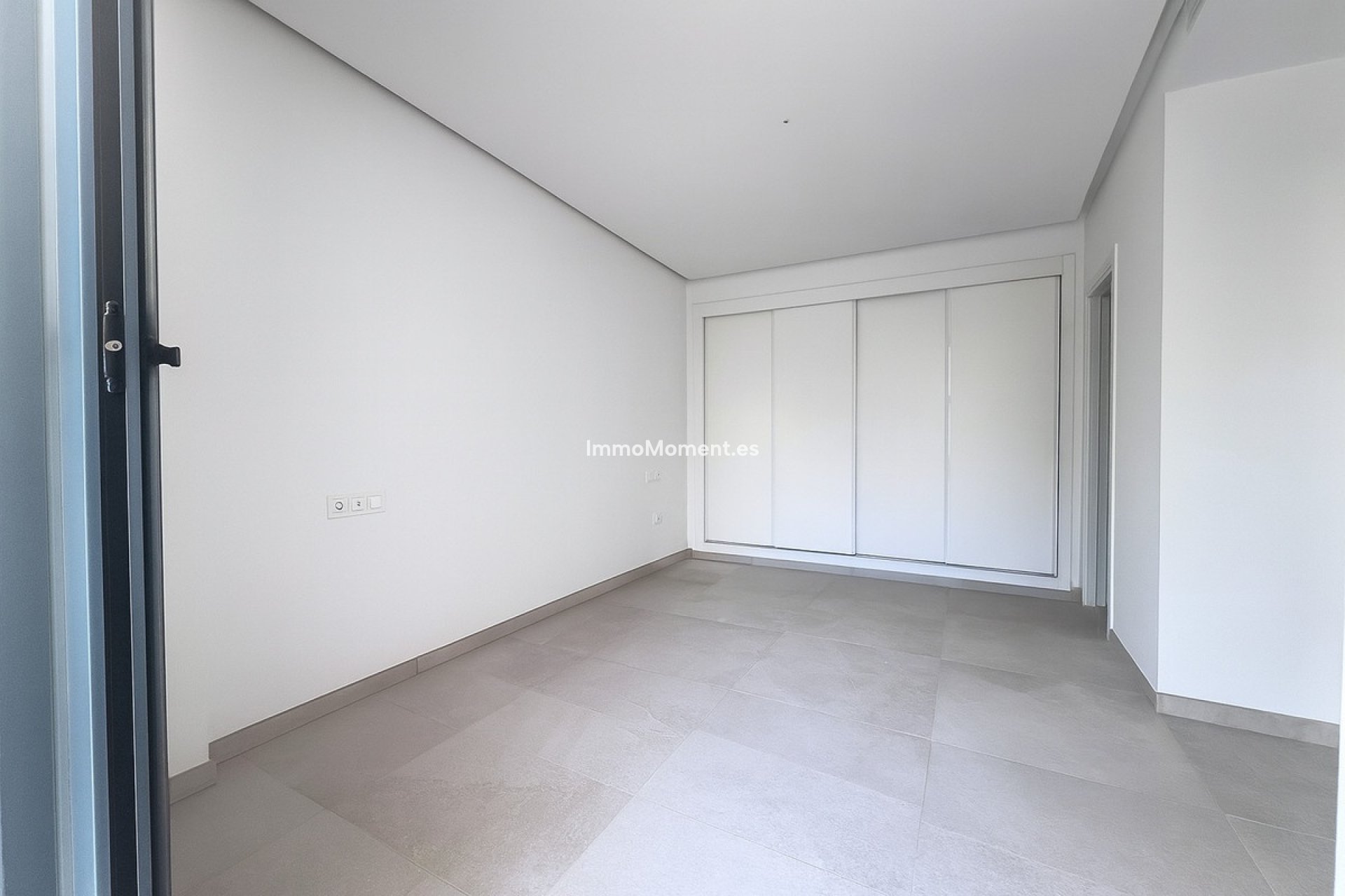 Resale - Apartment - Benahavís - La Quinta