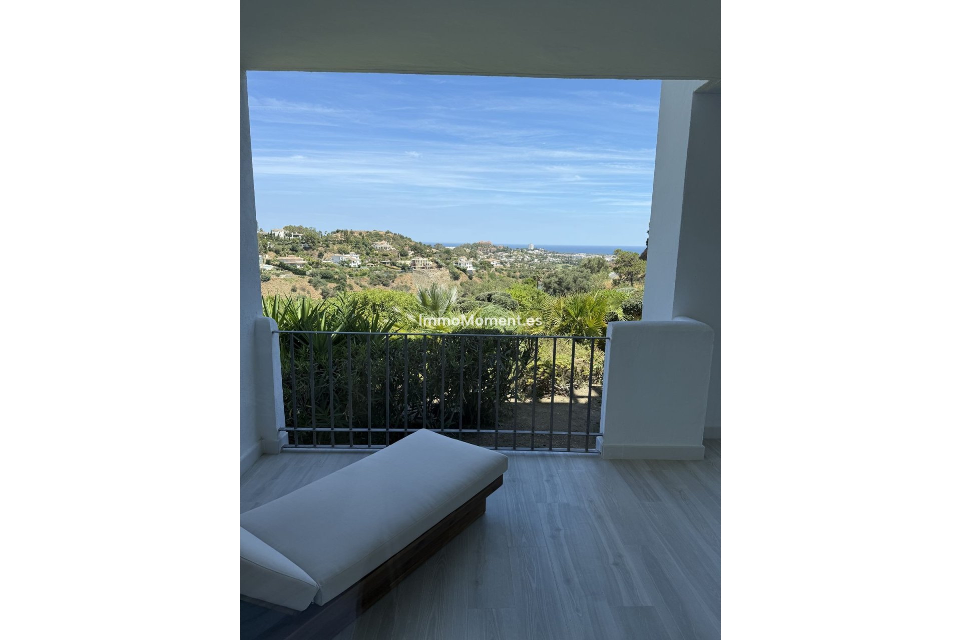 Resale - Apartment - Benahavís - La Quinta