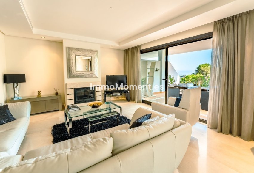 Resale - Apartment - Benahavís - La Quinta