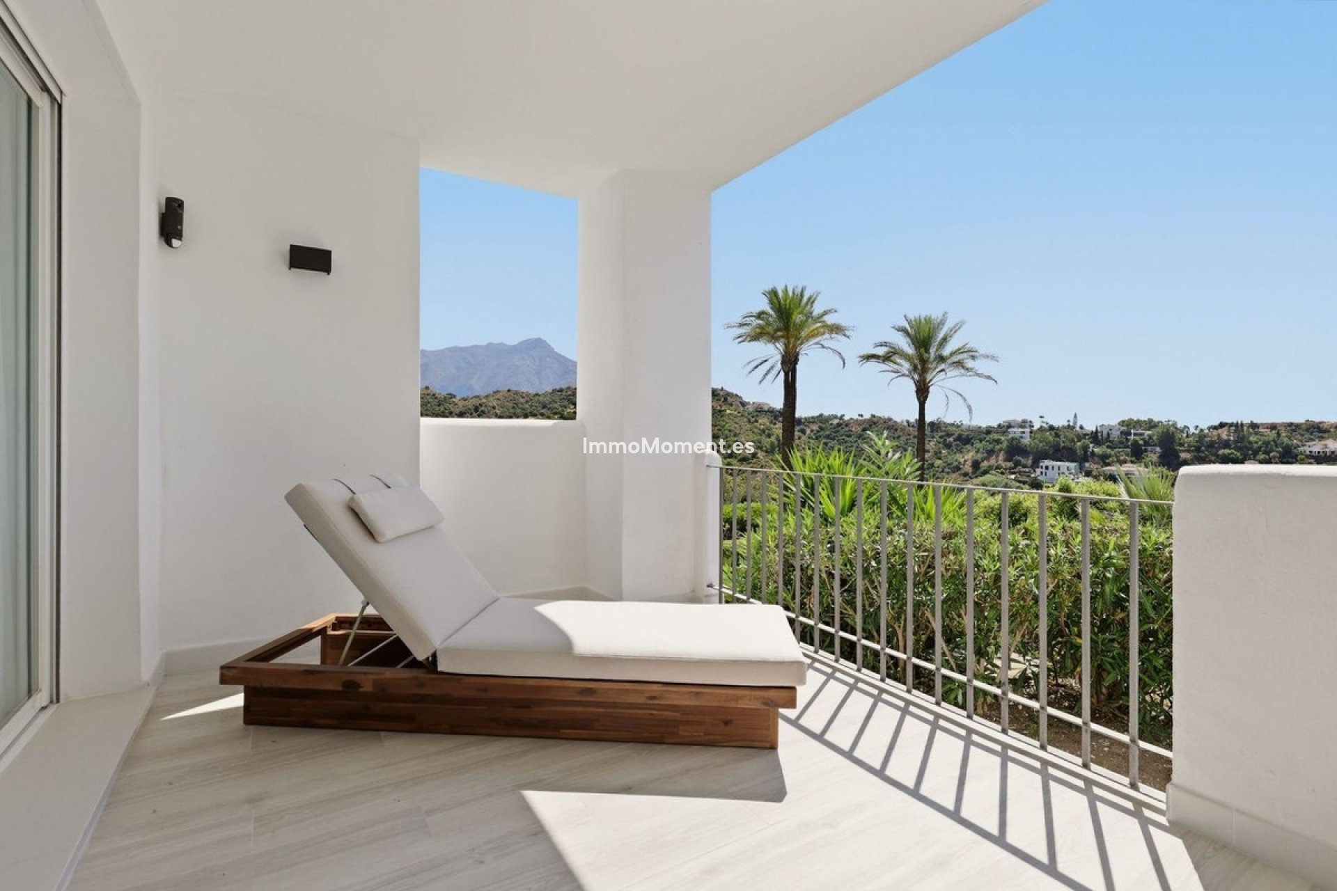 Resale - Apartment - Benahavís - La Quinta