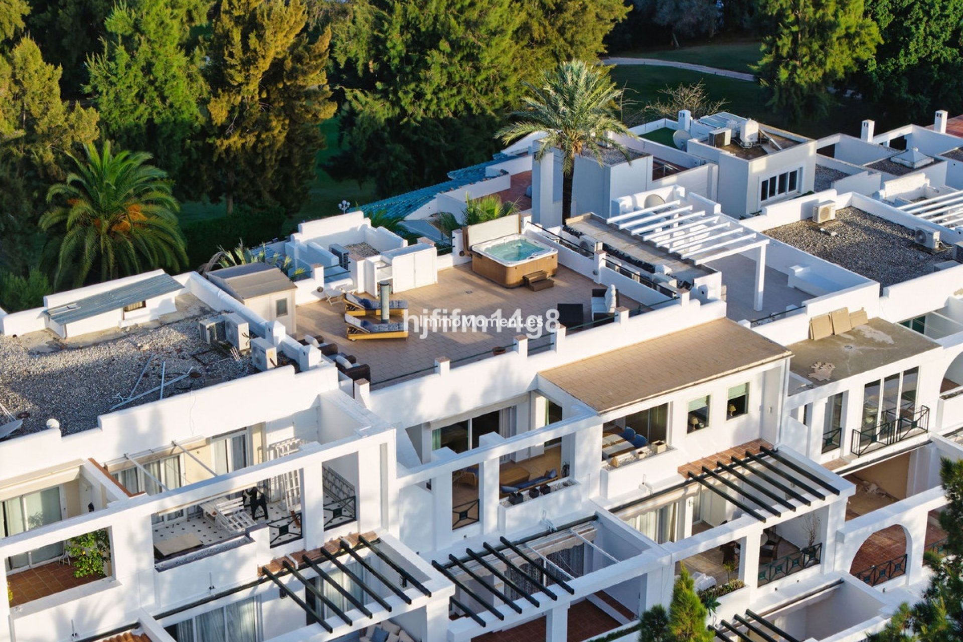 Resale - Apartment - Benahavís - La Quinta