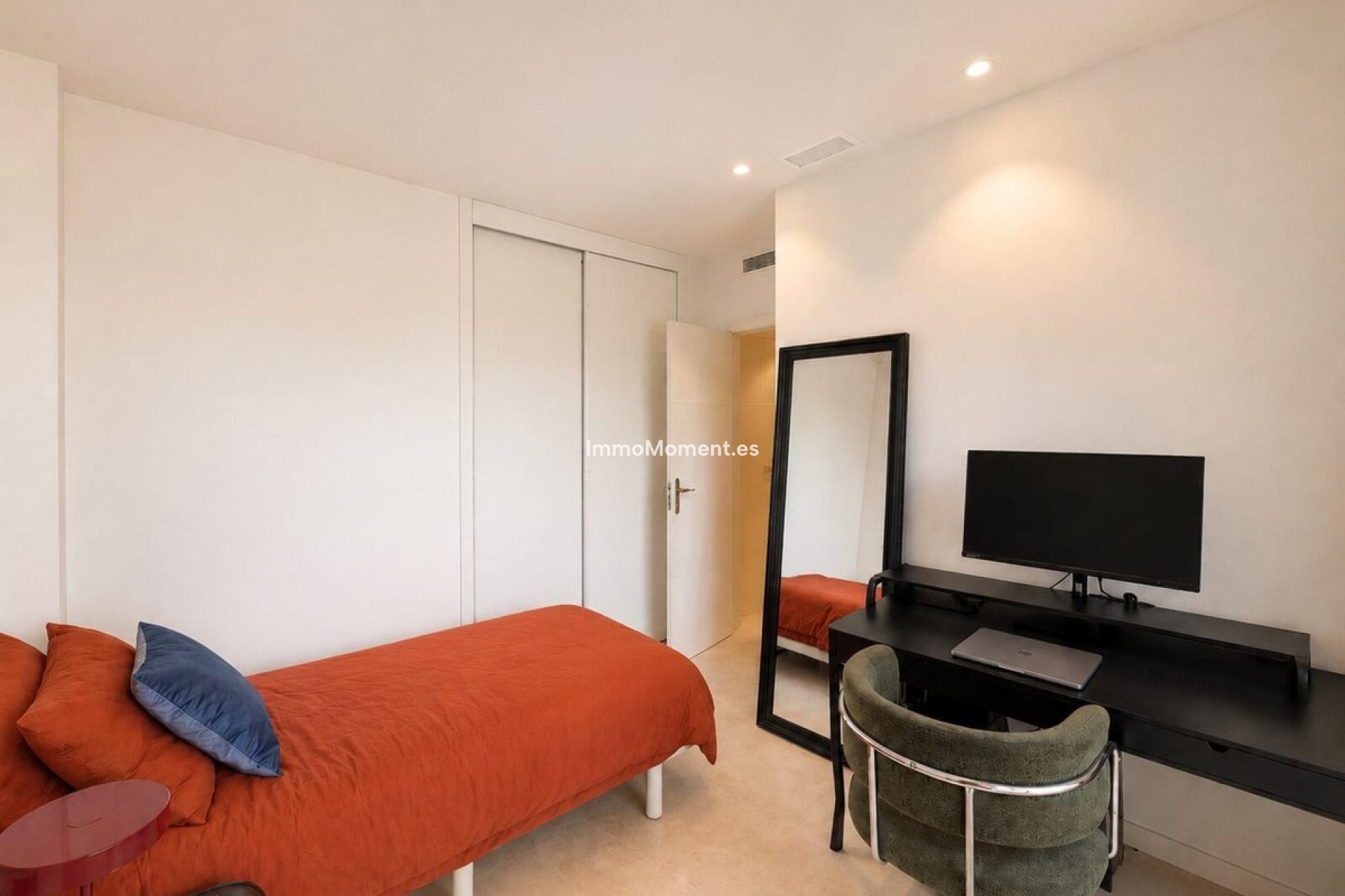 Resale - Apartment - Benahavís - La Quinta