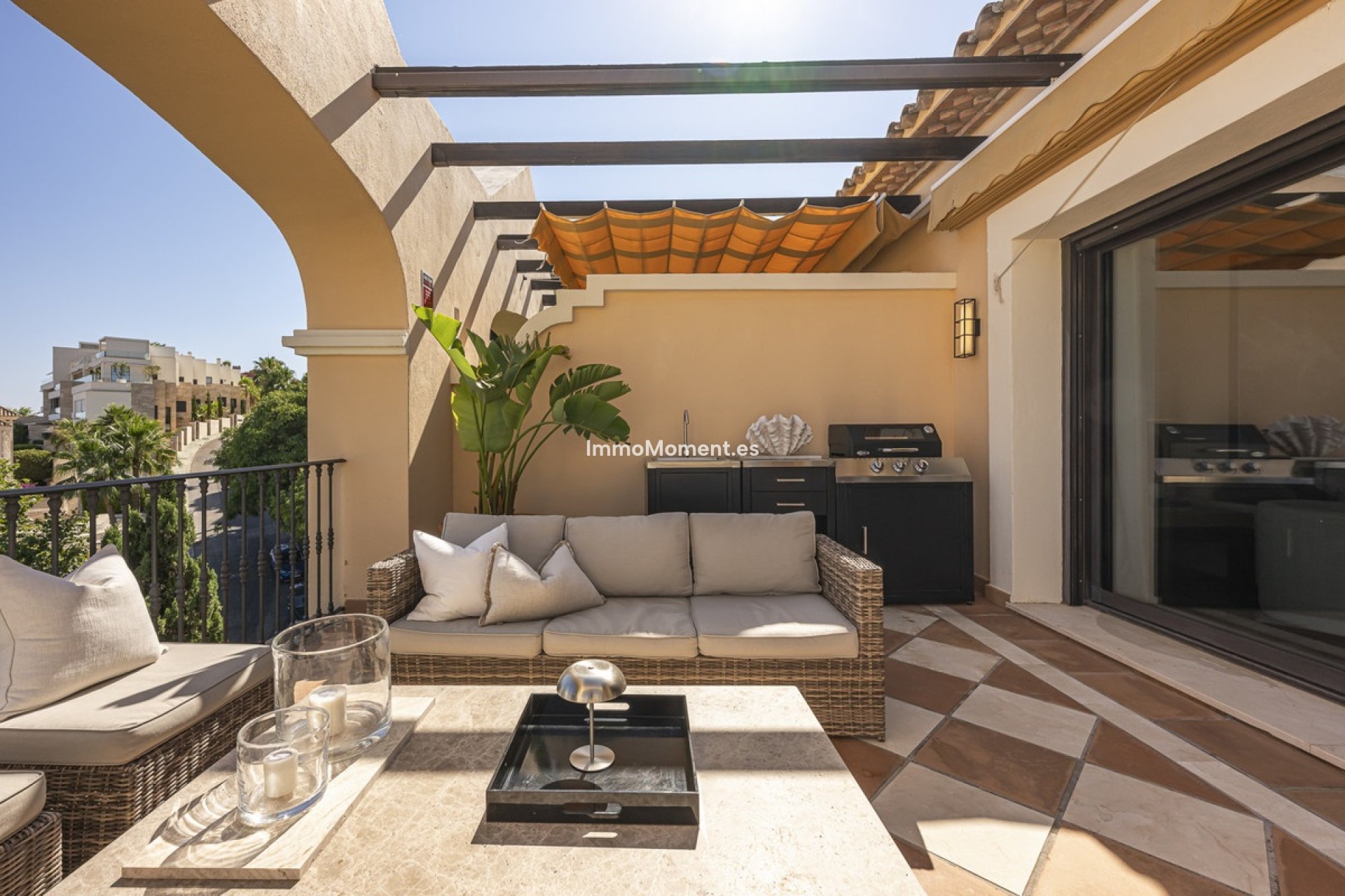 Resale - Apartment - Benahavís - La Quinta