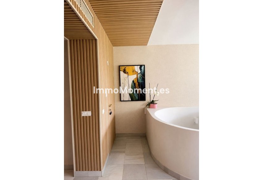 Resale - Apartment - Benahavís - La Quinta