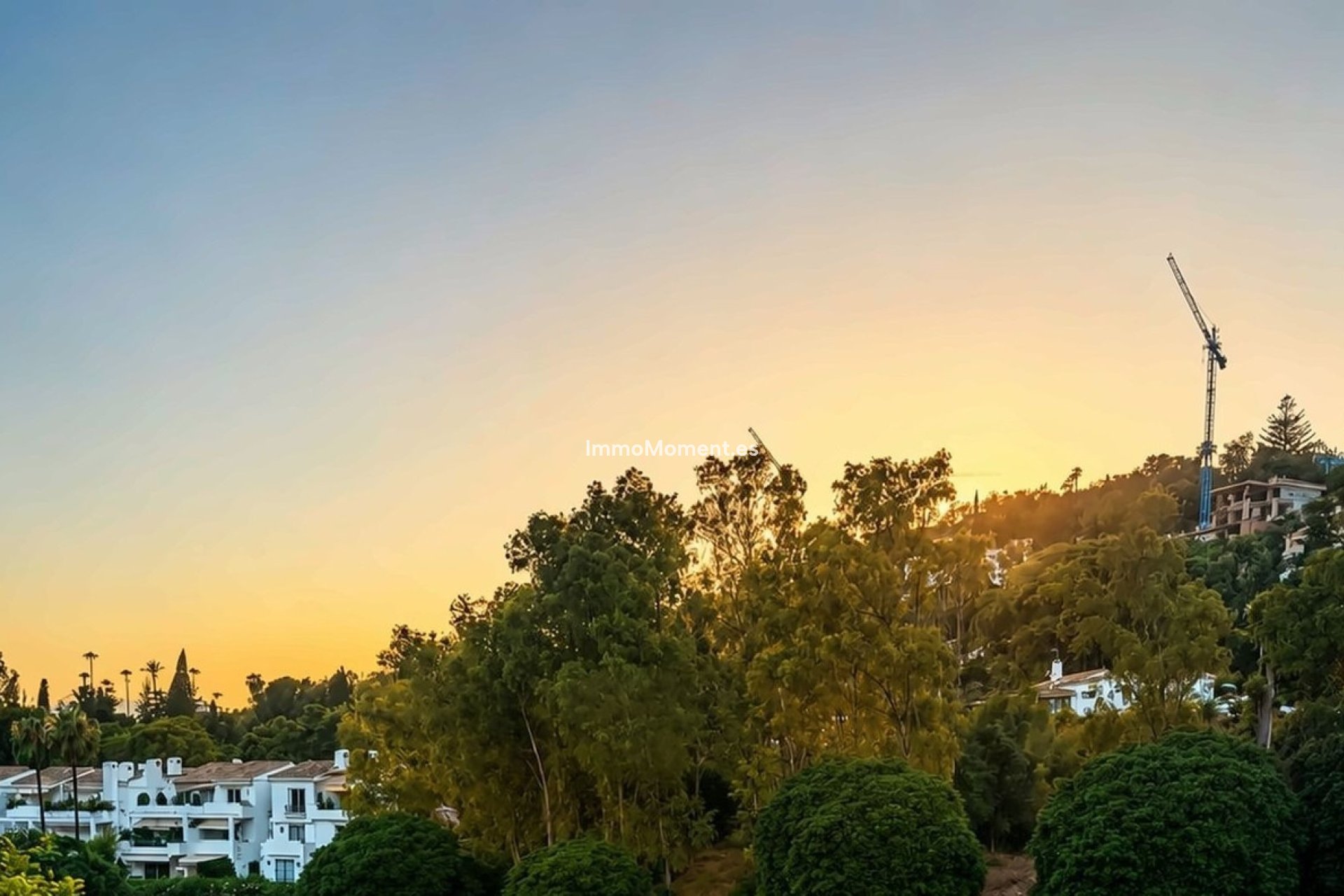Resale - Apartment - Benahavís - La Quinta